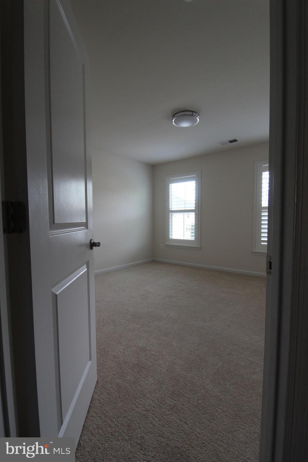 EASTVIEW AT STONE RIDGE - Residential Lease