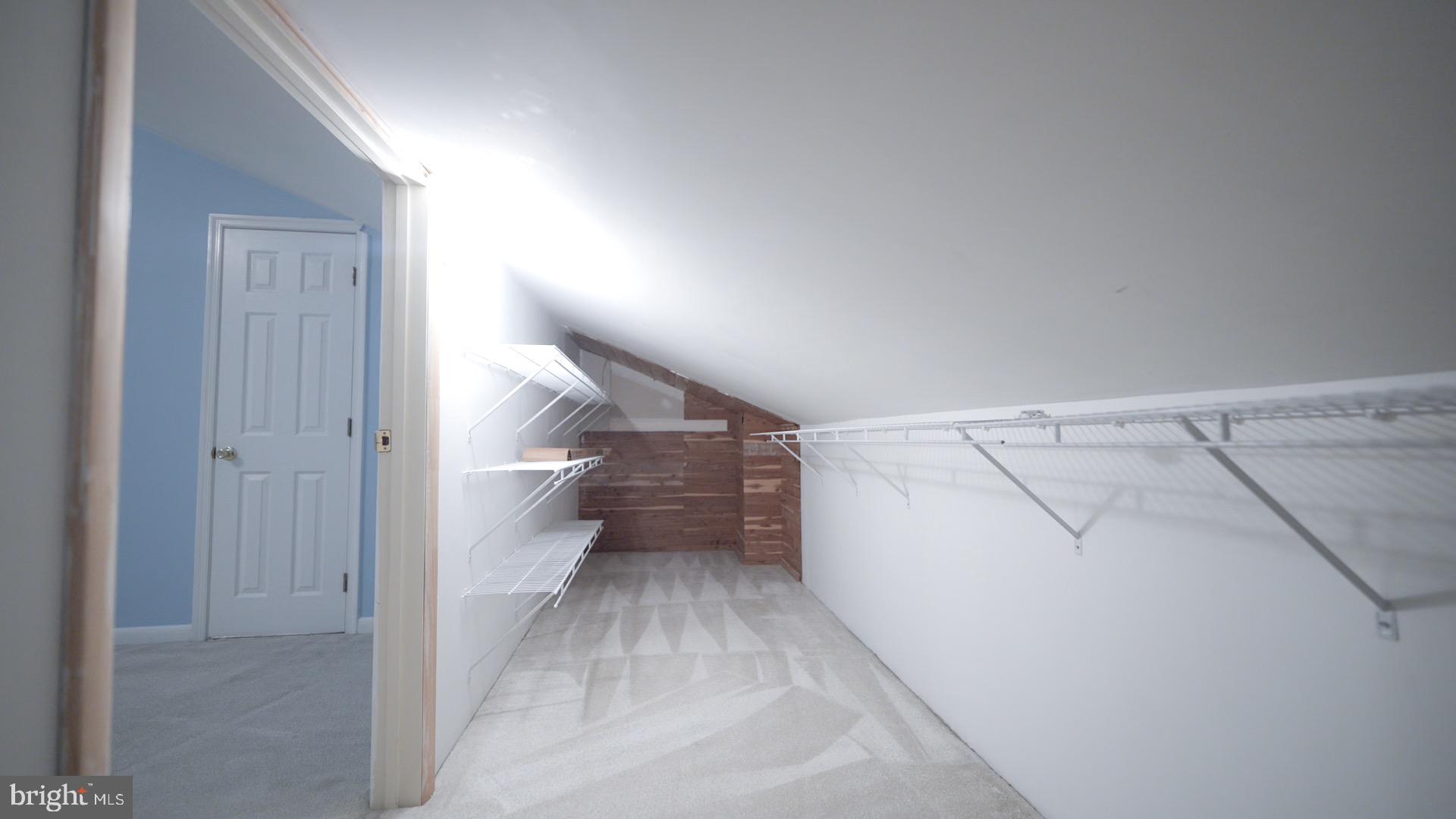 LINCOLNIA - Residential