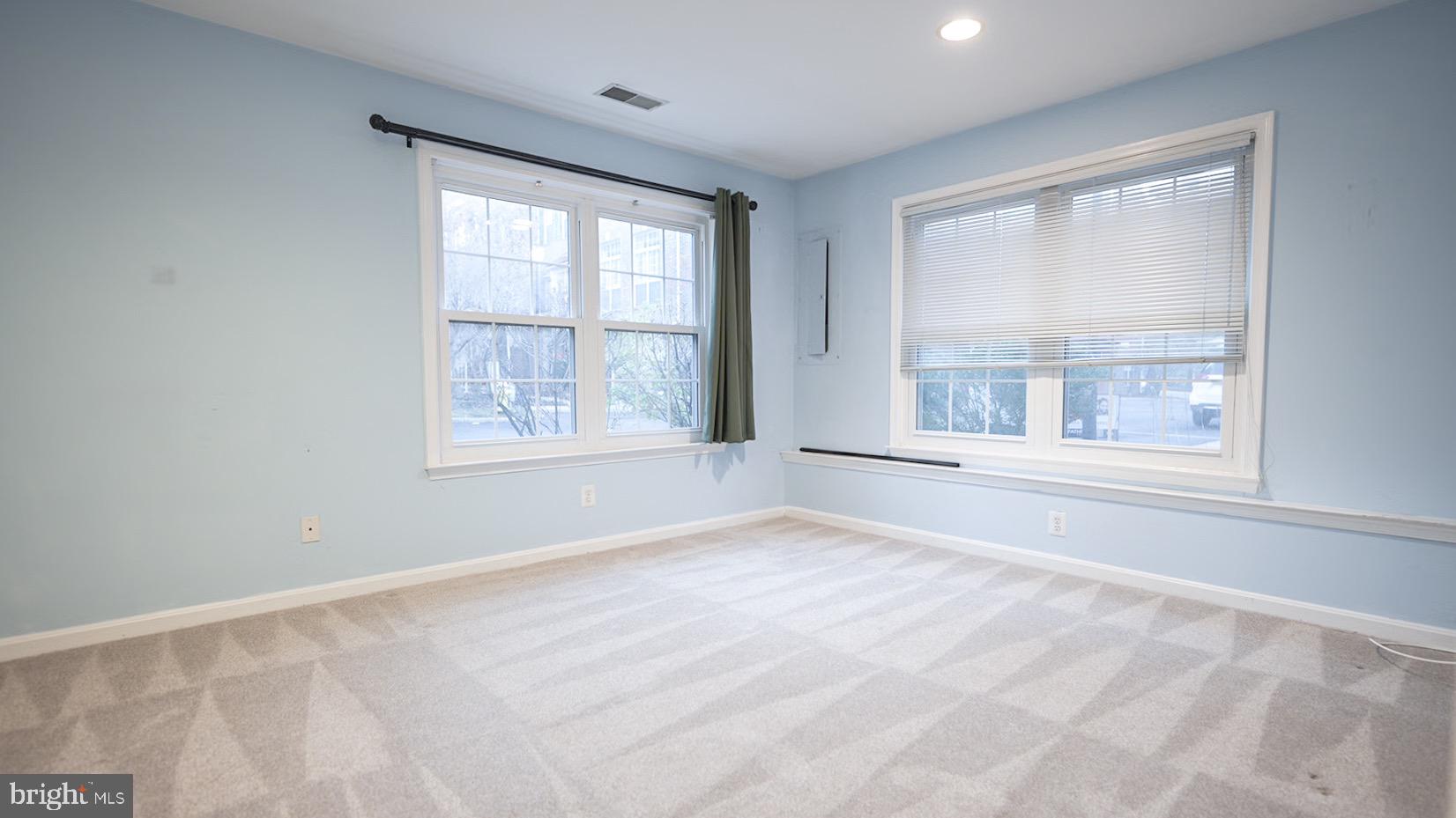 LINCOLNIA - Residential