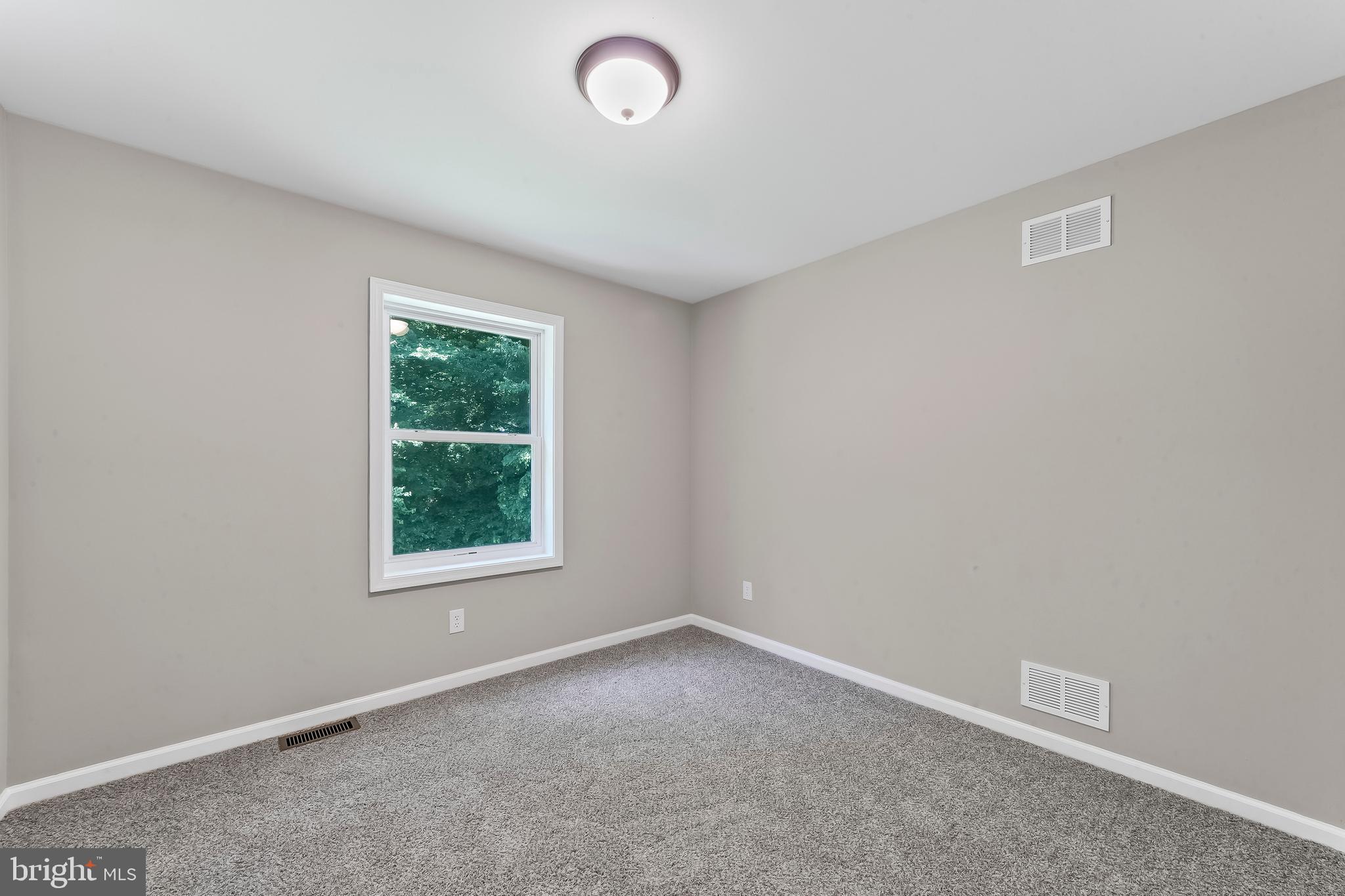 WRANGLE HILL ESTATES - Residential