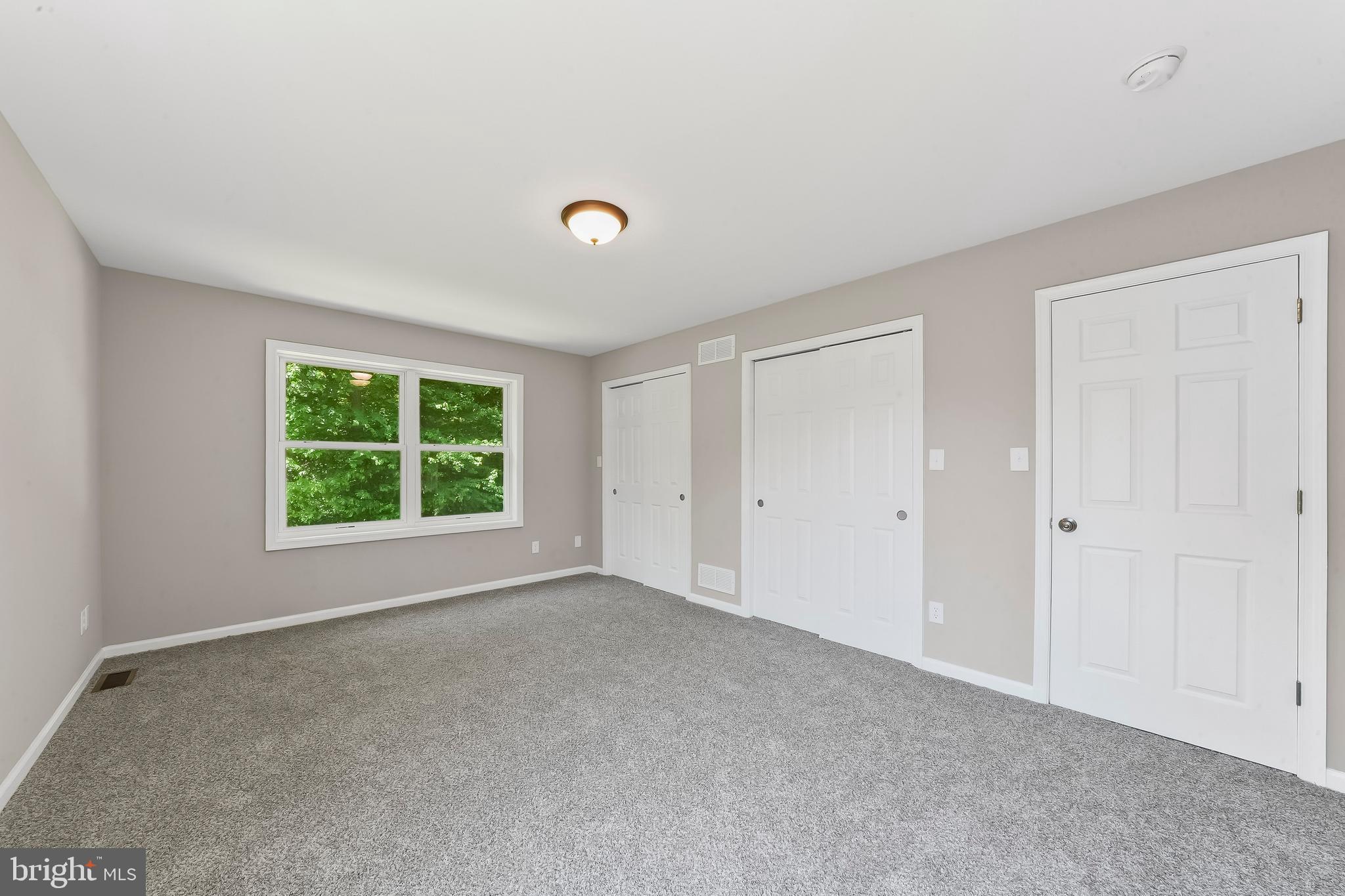 WRANGLE HILL ESTATES - Residential