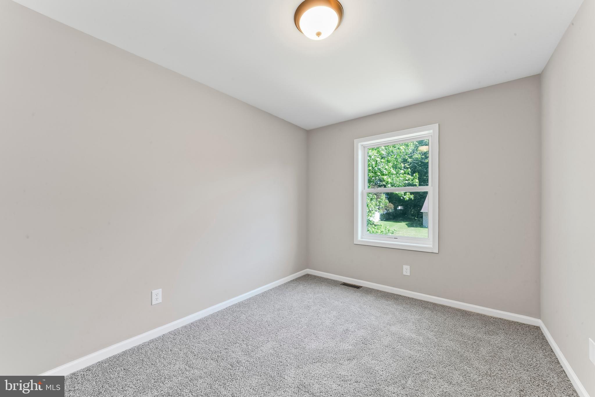 WRANGLE HILL ESTATES - Residential