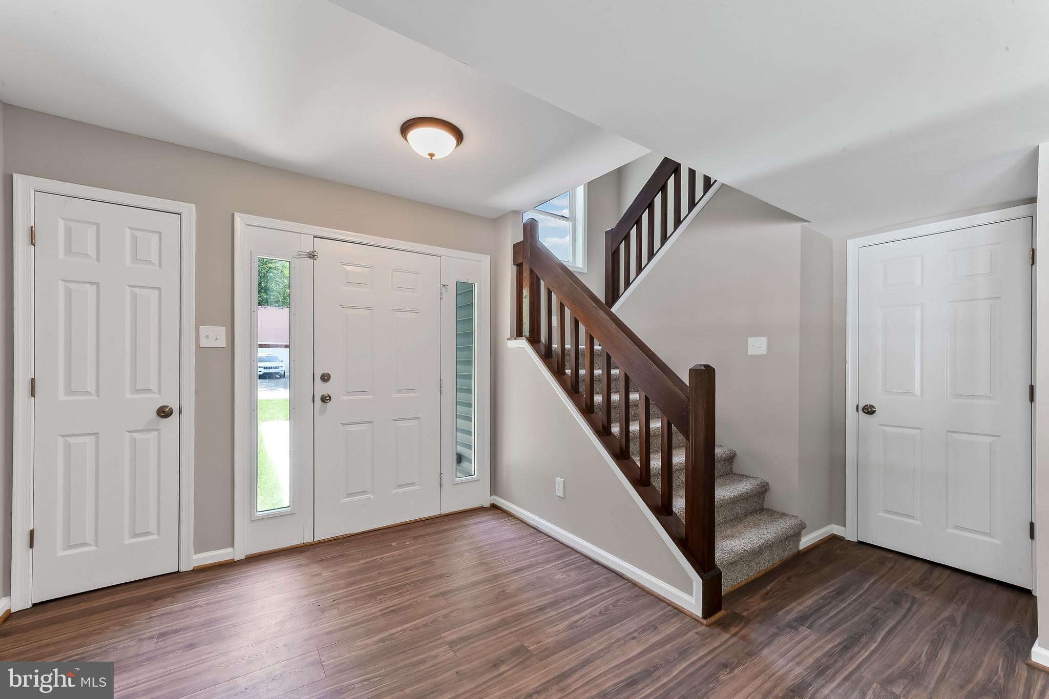 WRANGLE HILL ESTATES - Residential