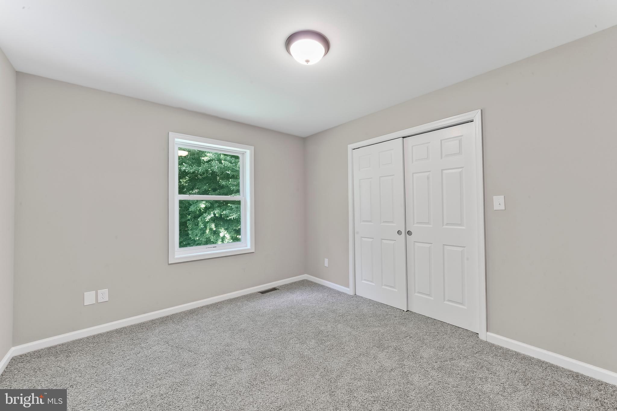 WRANGLE HILL ESTATES - Residential