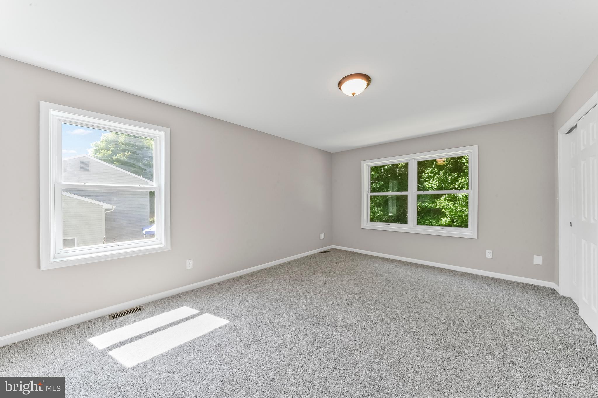 WRANGLE HILL ESTATES - Residential