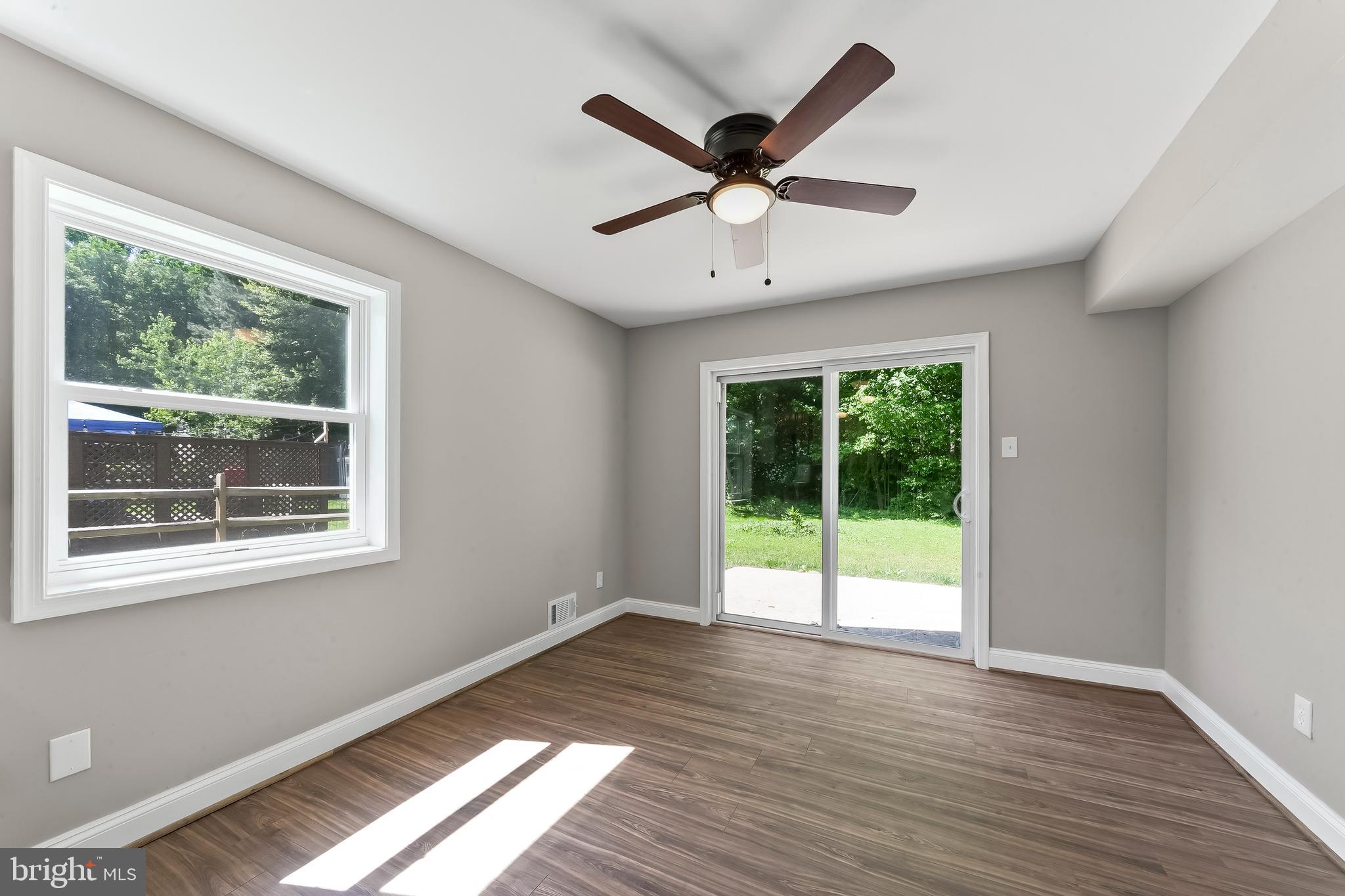 WRANGLE HILL ESTATES - Residential