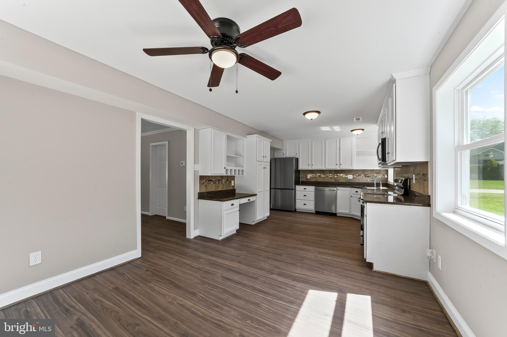 WRANGLE HILL ESTATES - Residential