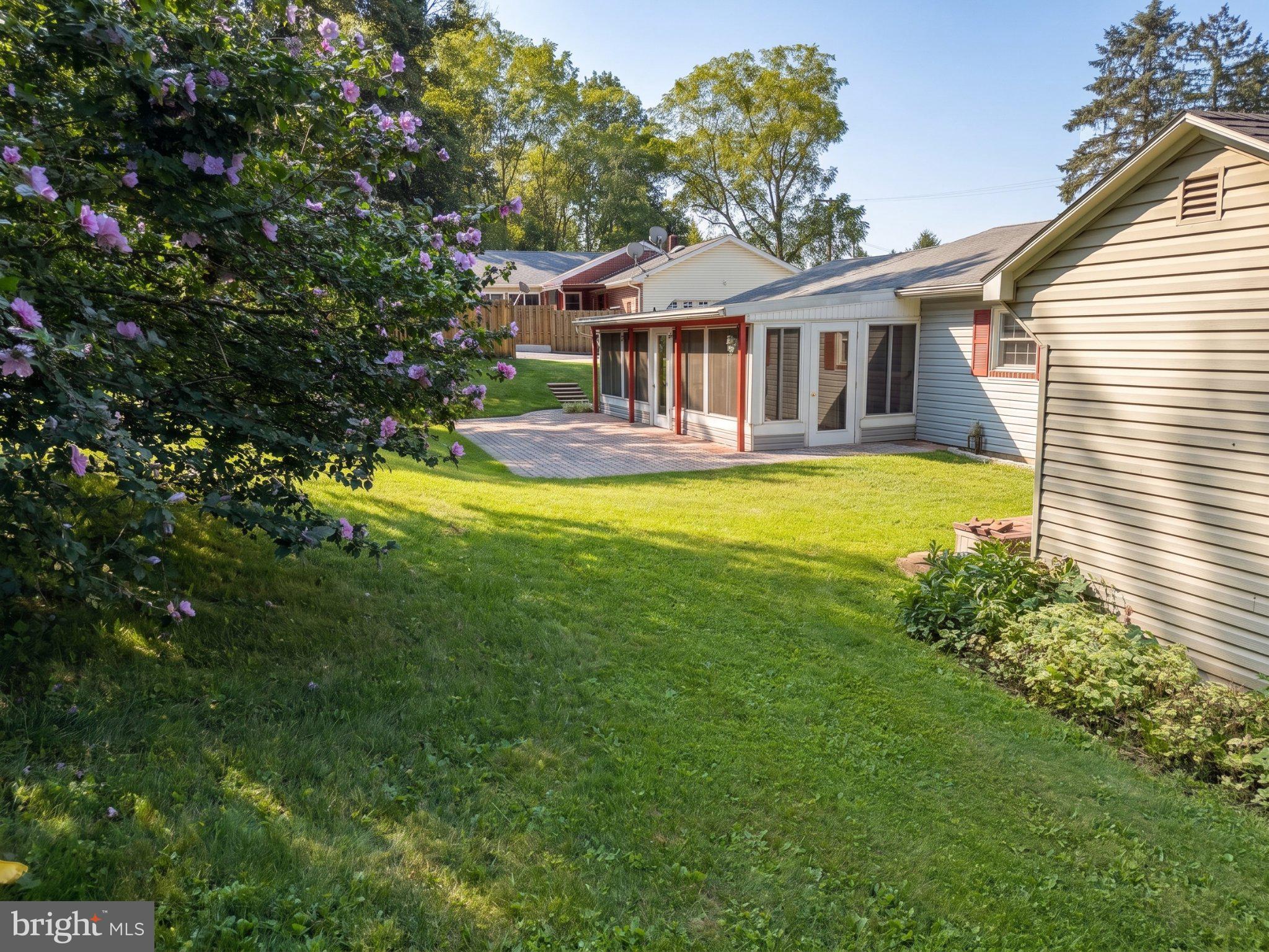 9421 E SPRINGFIELD