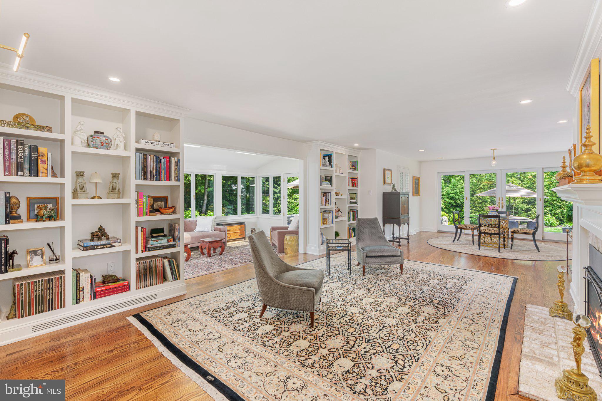 4704 SWEETBRIAR CIRCLE