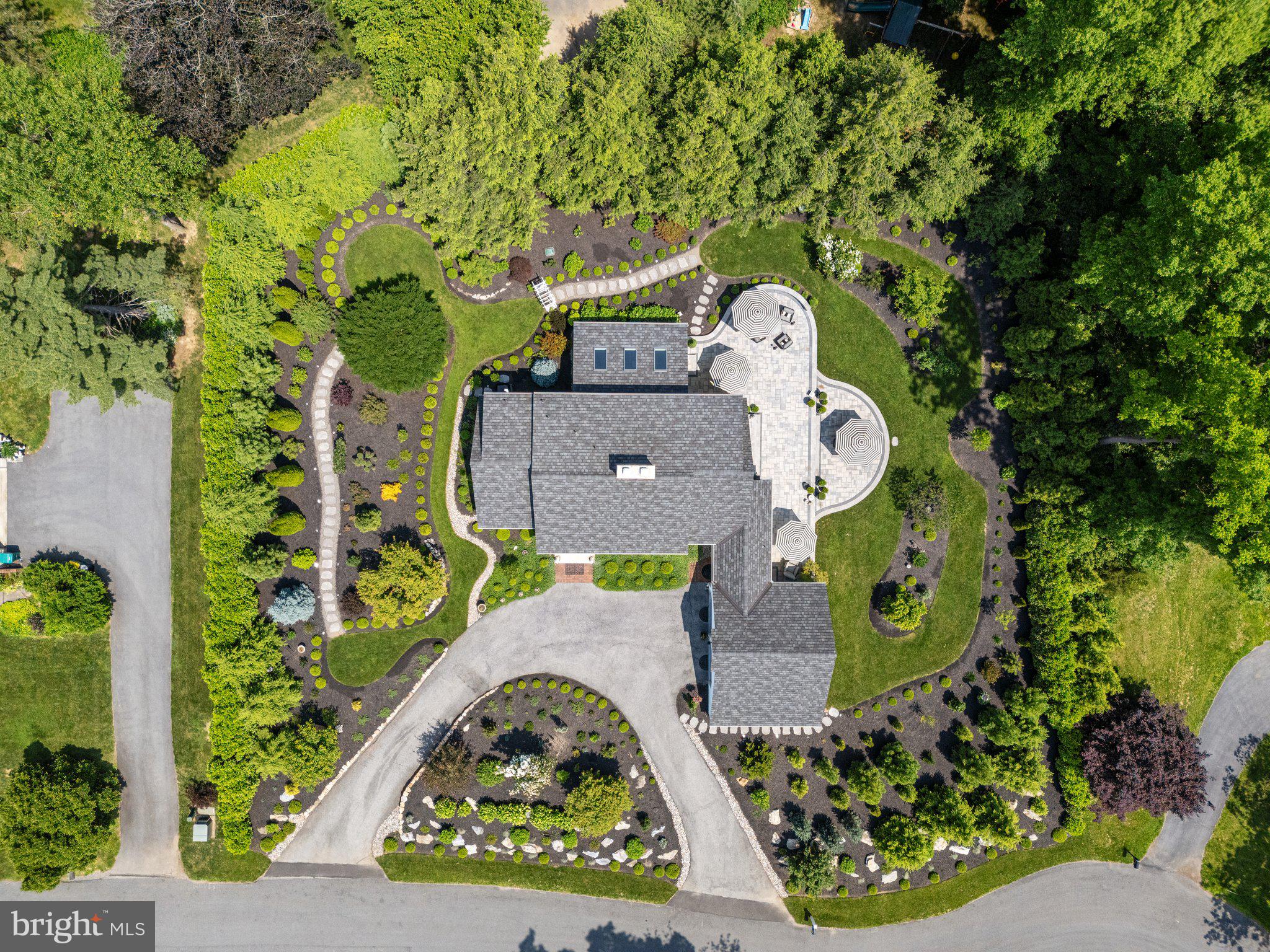 4704 SWEETBRIAR CIRCLE