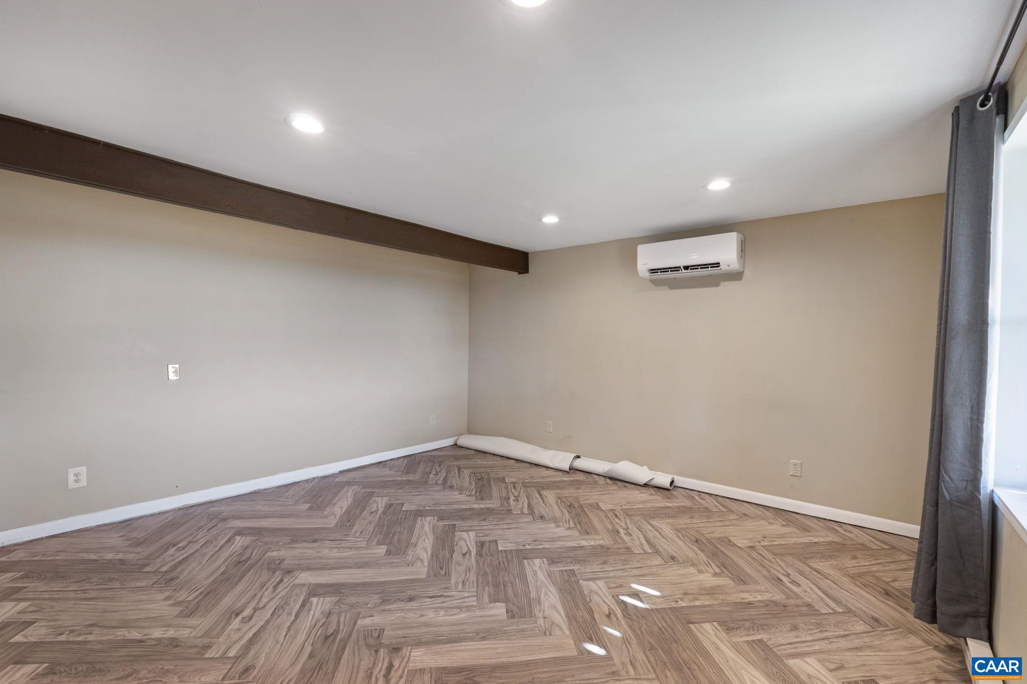 FARM COLONY - Residential