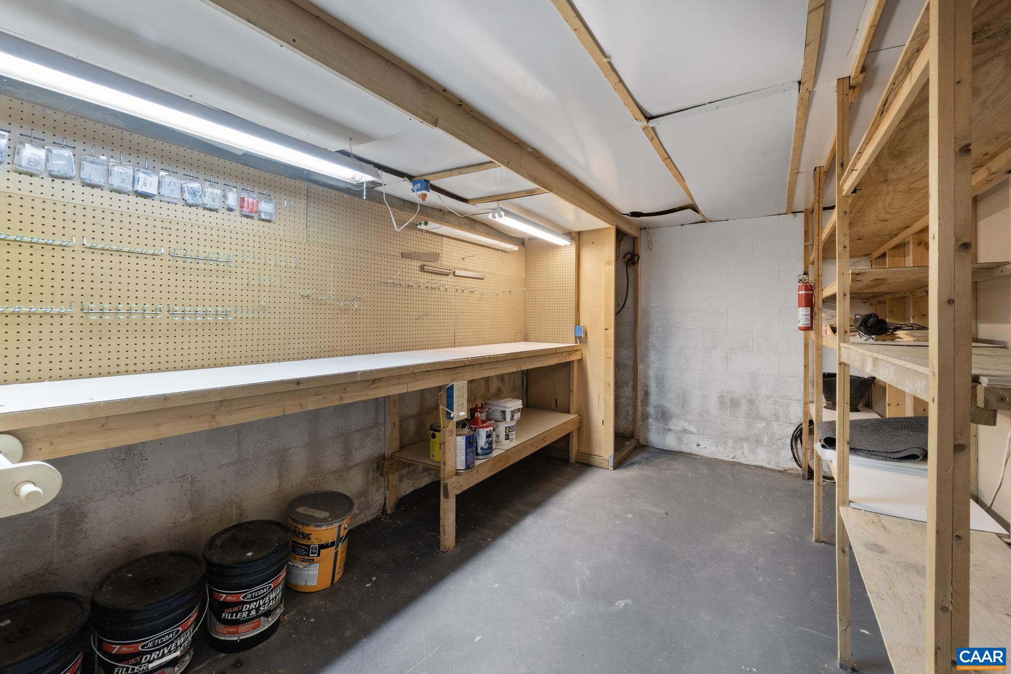 FARM COLONY - Residential