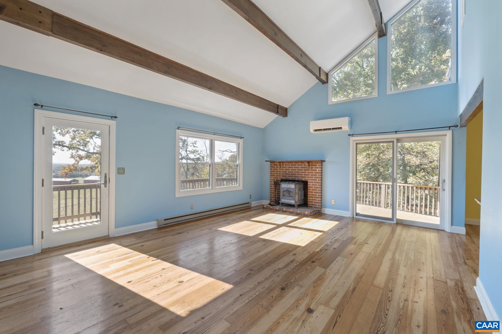 FARM COLONY - Residential