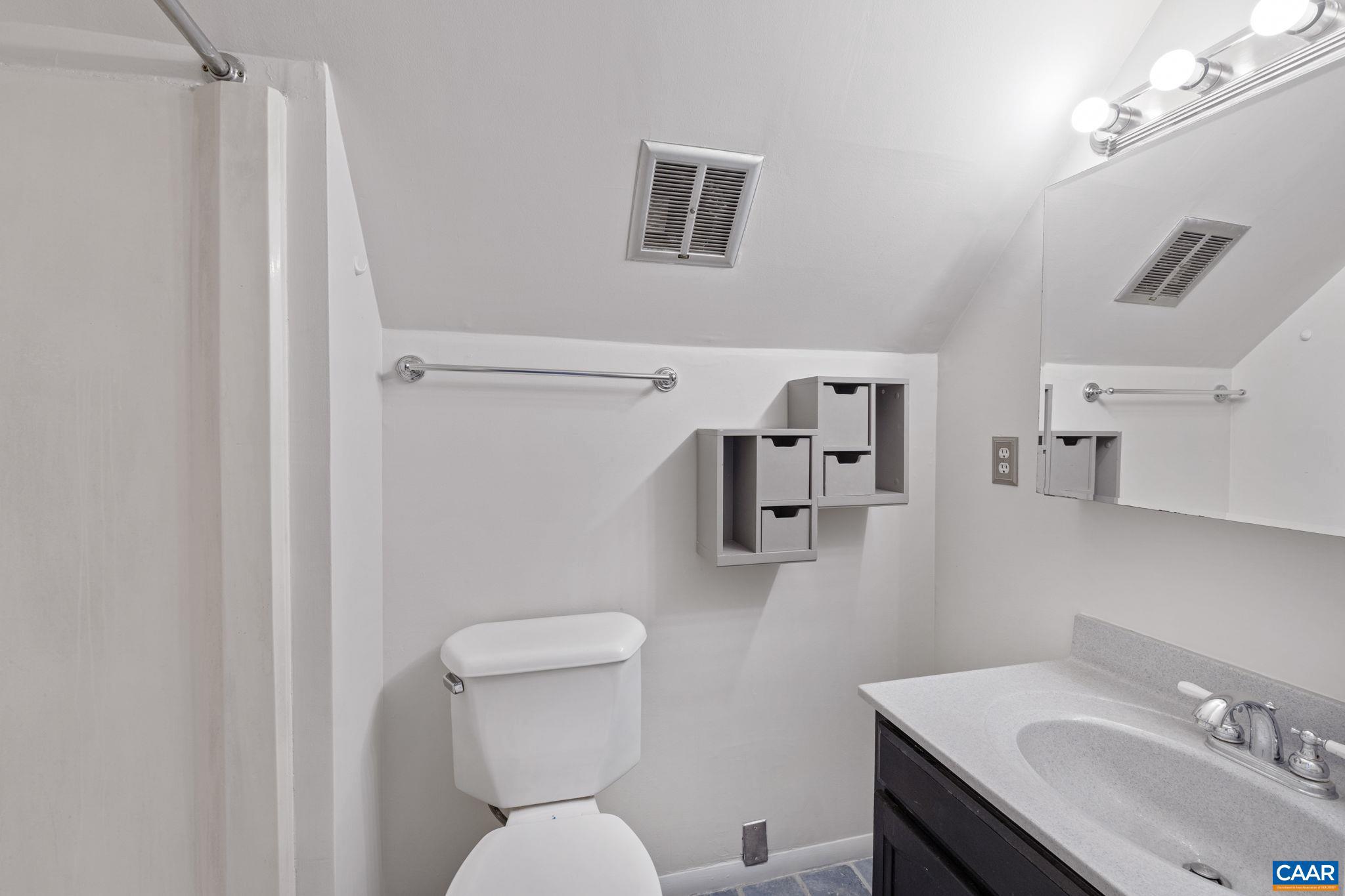 FARM COLONY - Residential