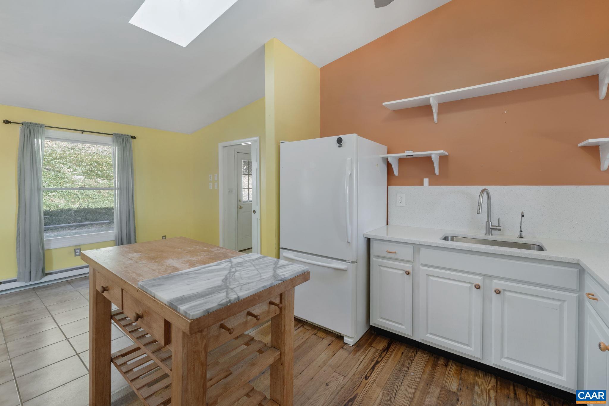 FARM COLONY - Residential