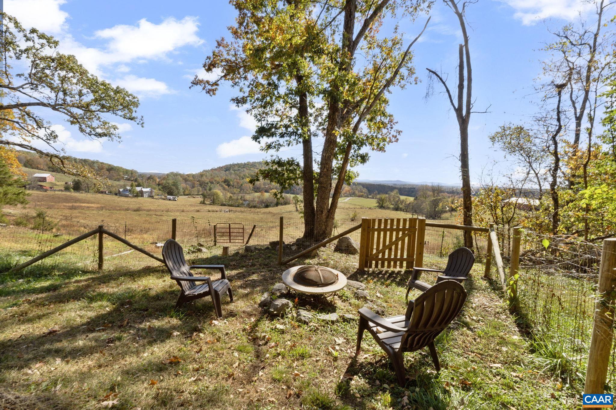 FARM COLONY - Residential