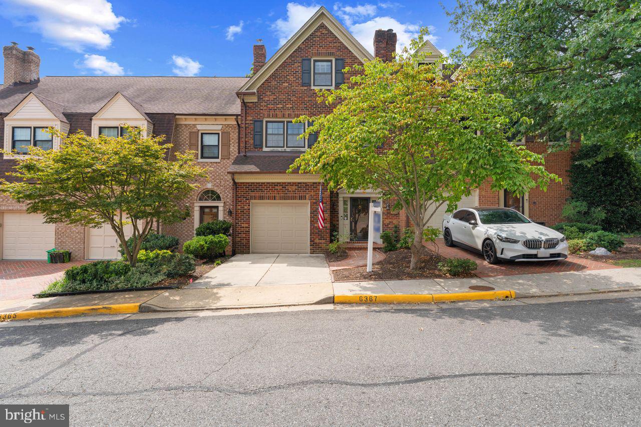 6367 BRAMPTON COURT