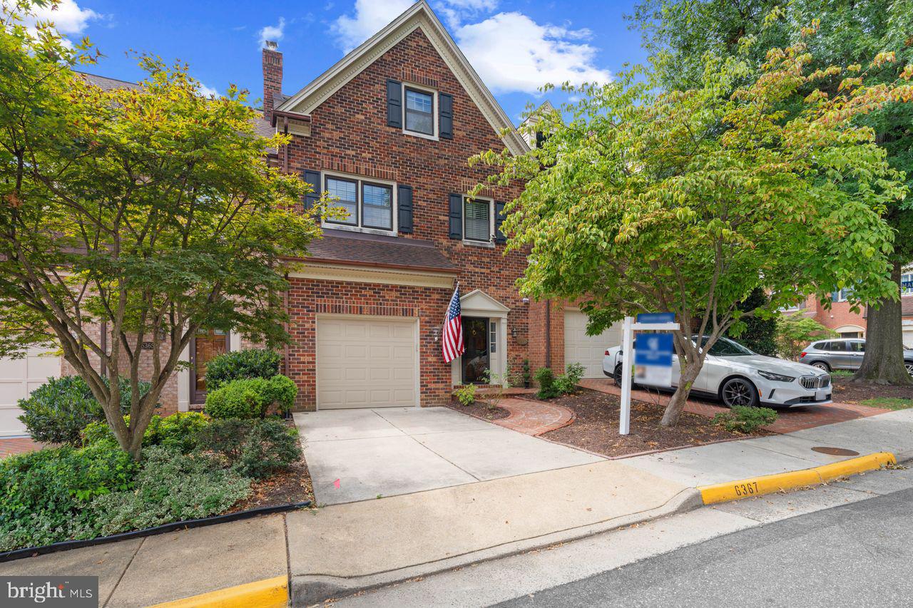 6367 BRAMPTON COURT