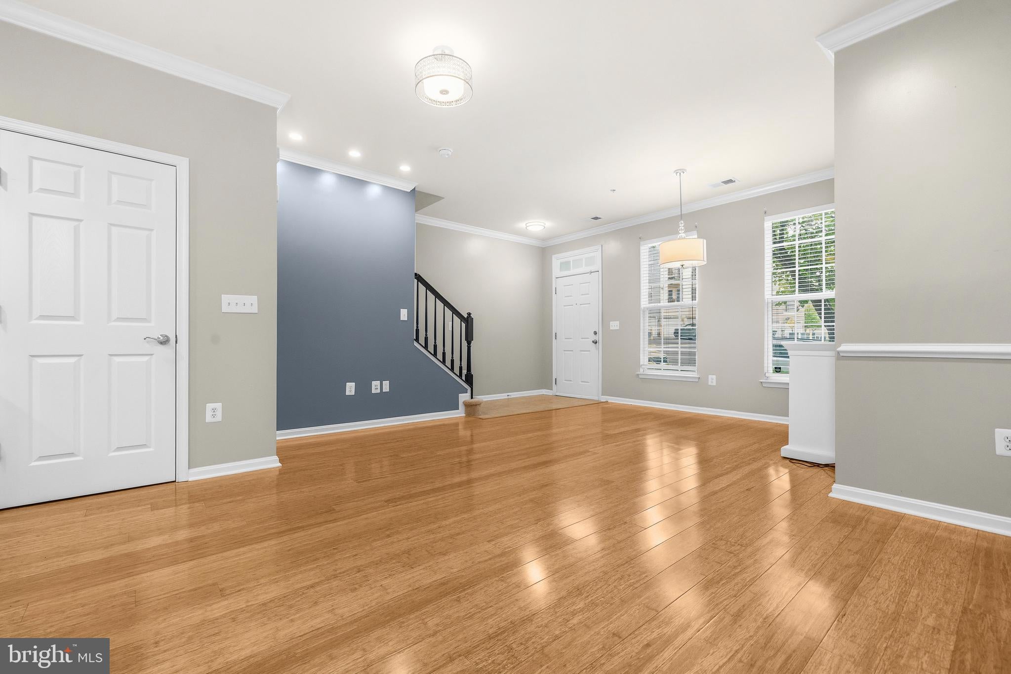 2415 RAINSWOOD LANE