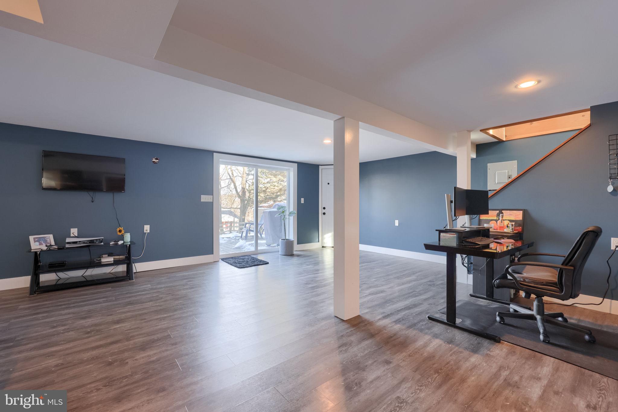 PIONEER ESTATES - Residential