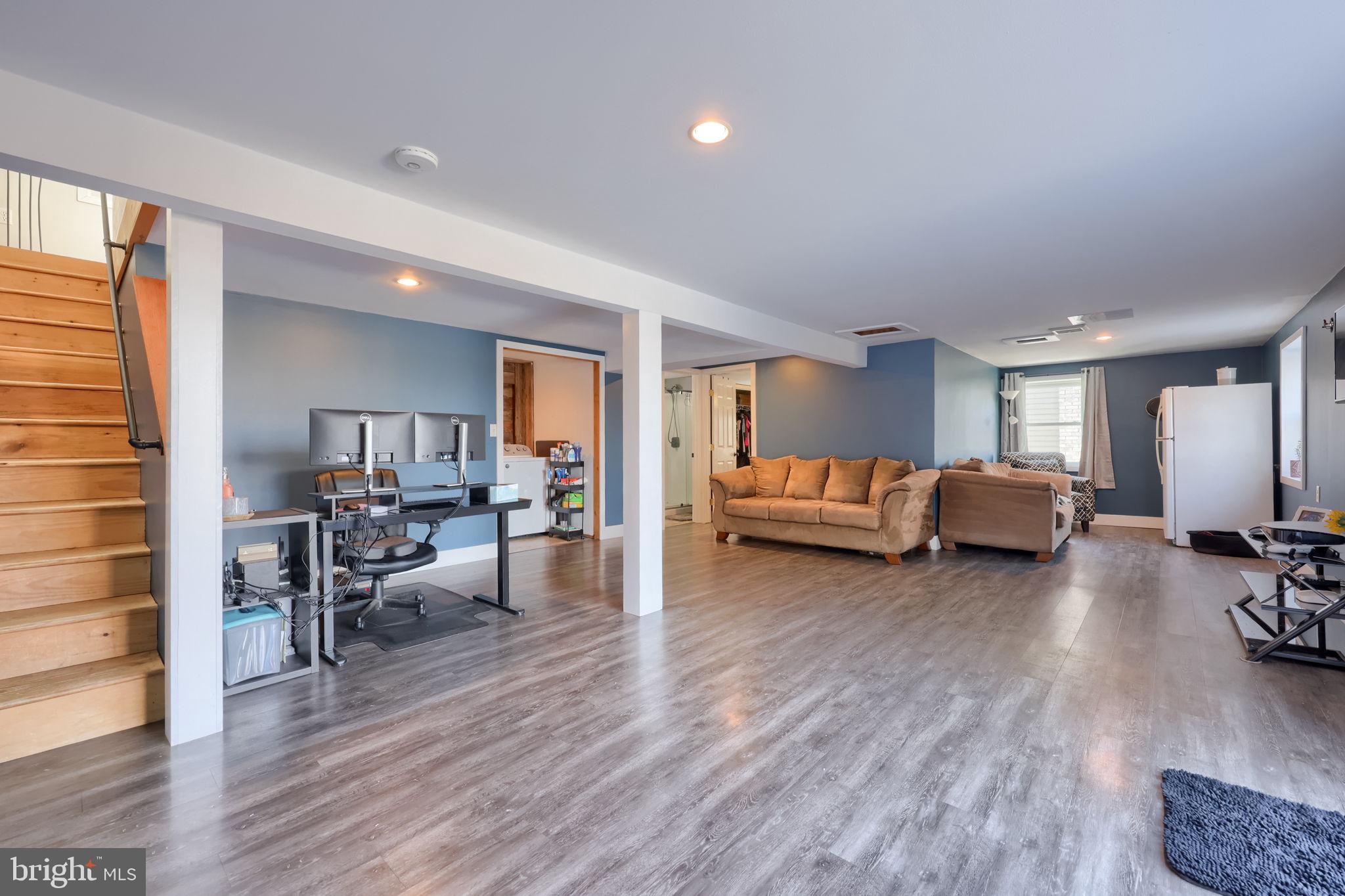 PIONEER ESTATES - Residential