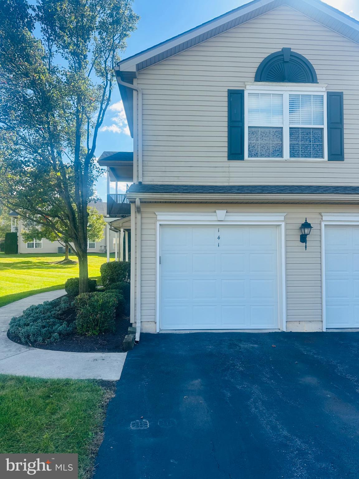 RESERVE AT HERSHEY MEADOW - Residential Lease