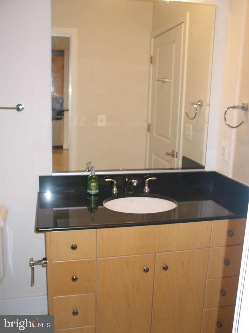 CONDOS AT CARLYLE SQUARE - Residential Lease