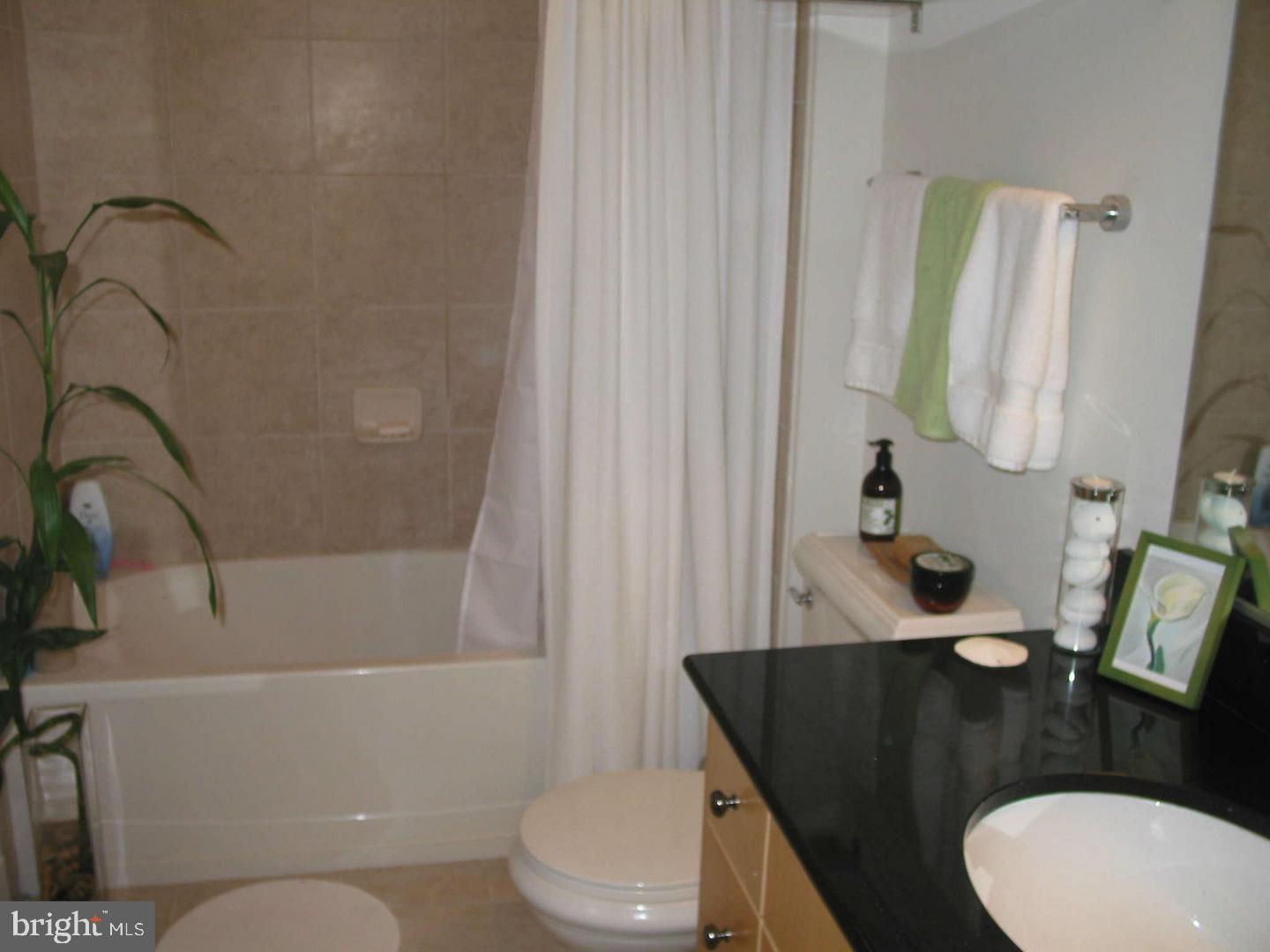 CONDOS AT CARLYLE SQUARE - Residential Lease