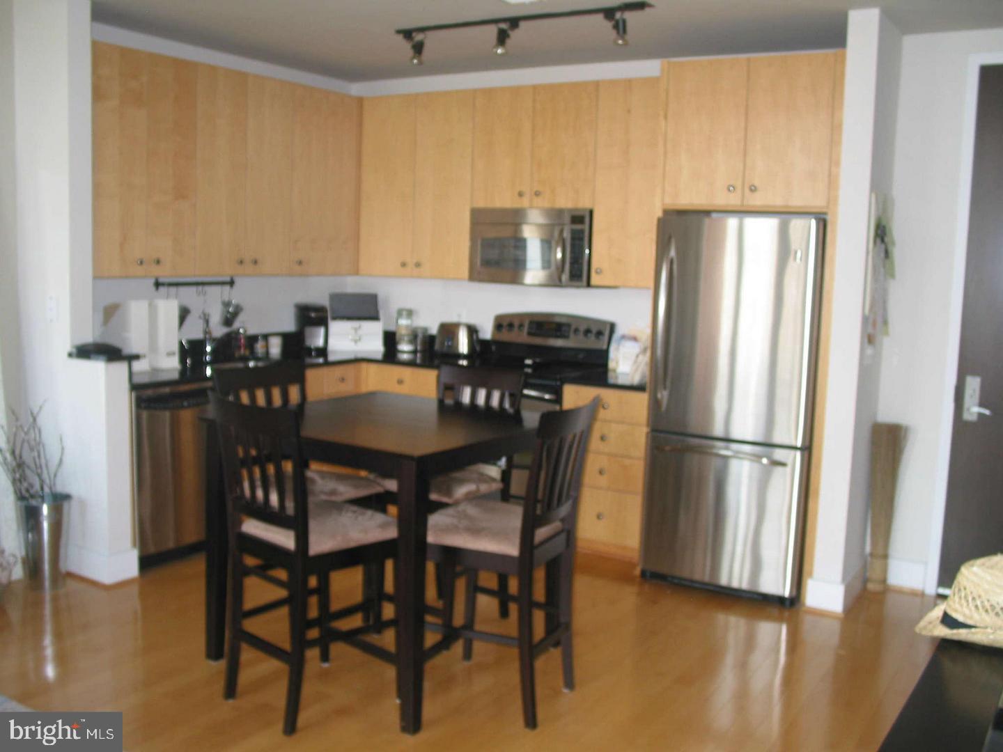 CONDOS AT CARLYLE SQUARE - Residential Lease