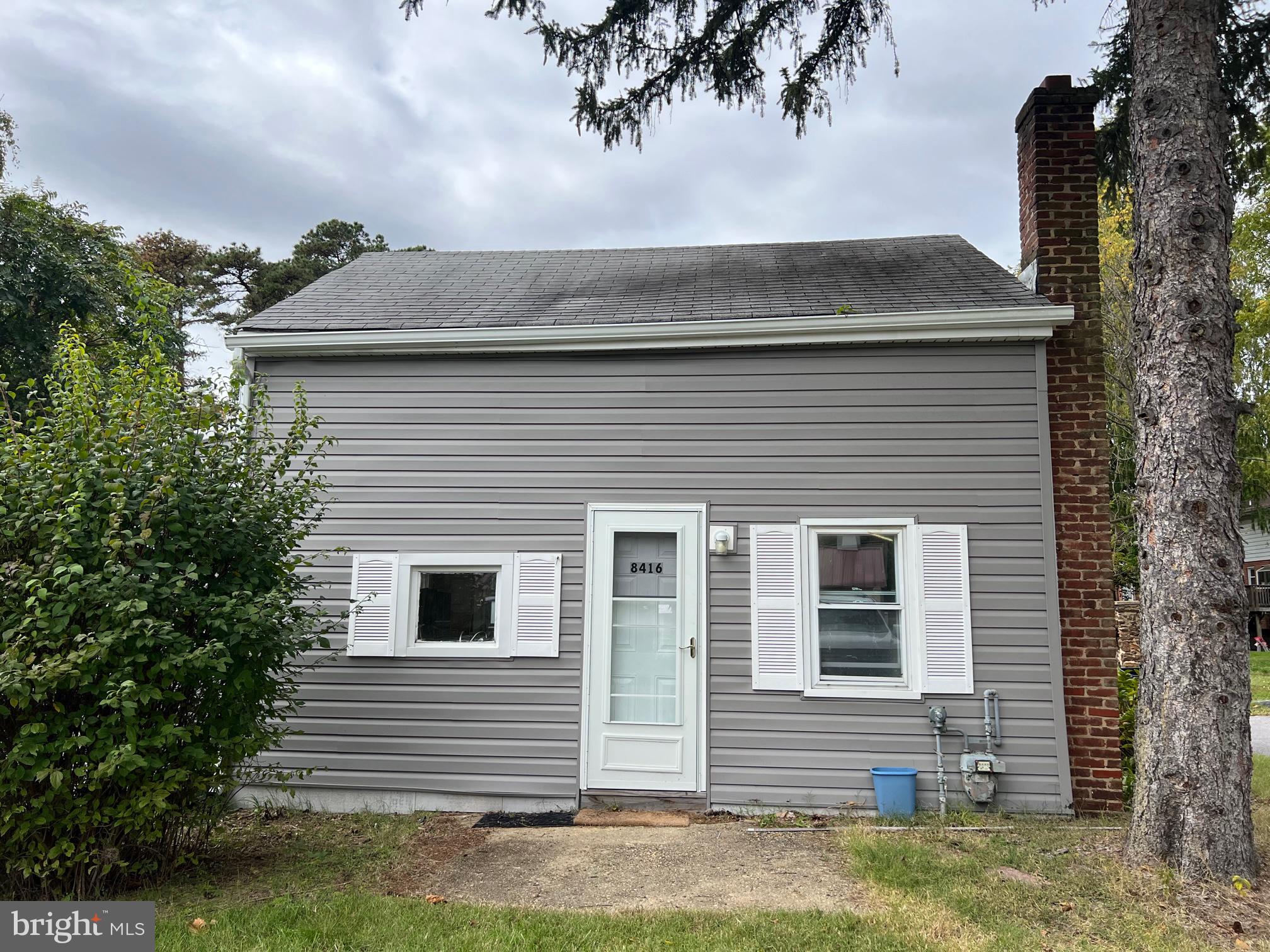 ELVATON ACRES - Residential Lease