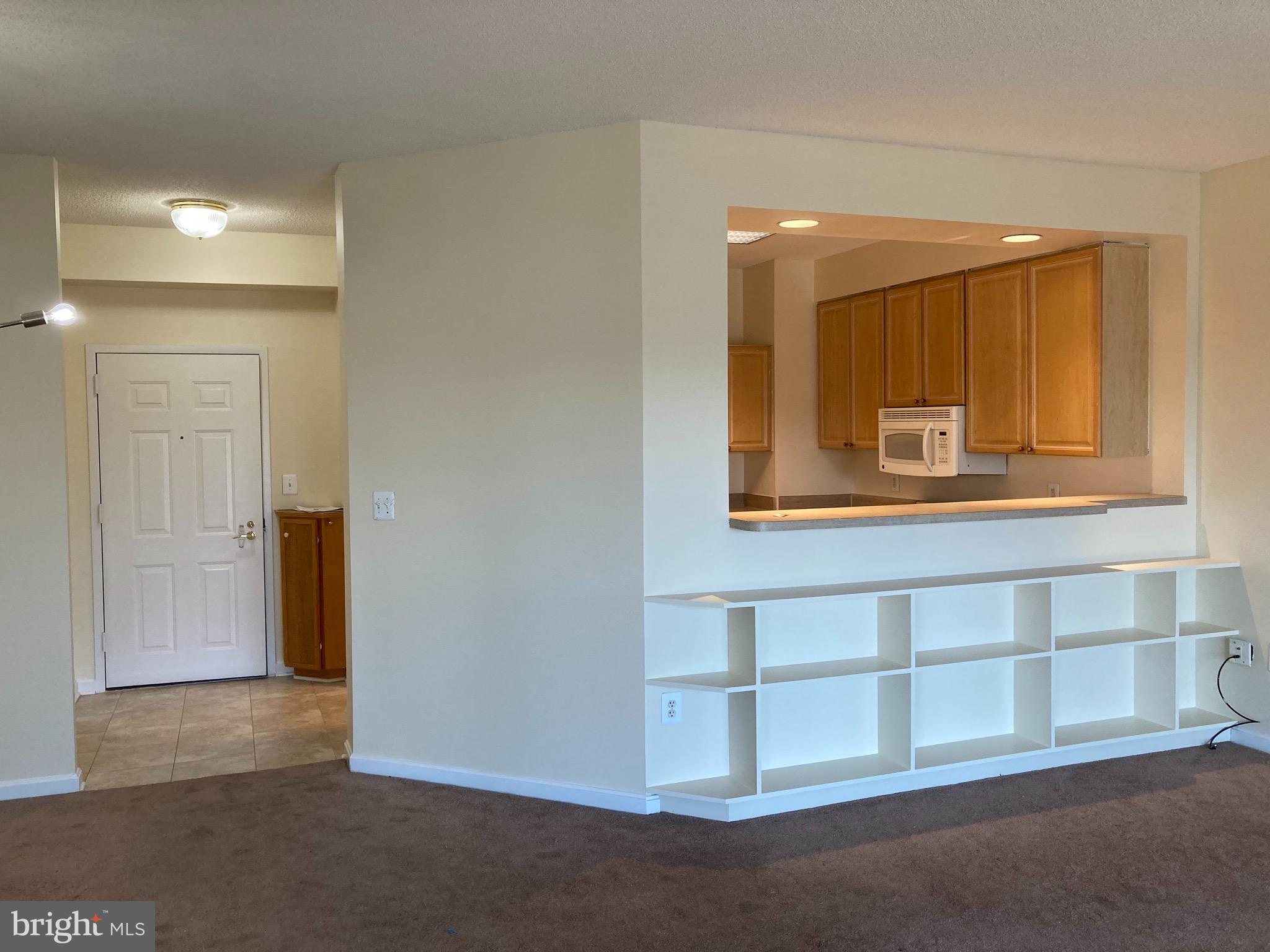 LEISURE WORLD - Residential