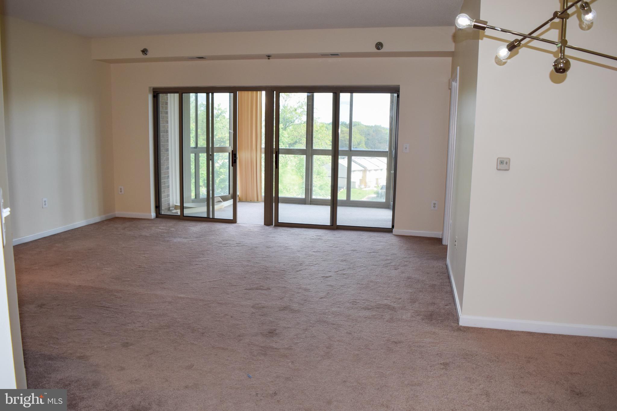 LEISURE WORLD - Residential