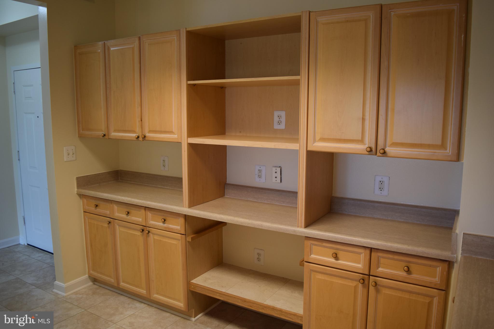 LEISURE WORLD - Residential