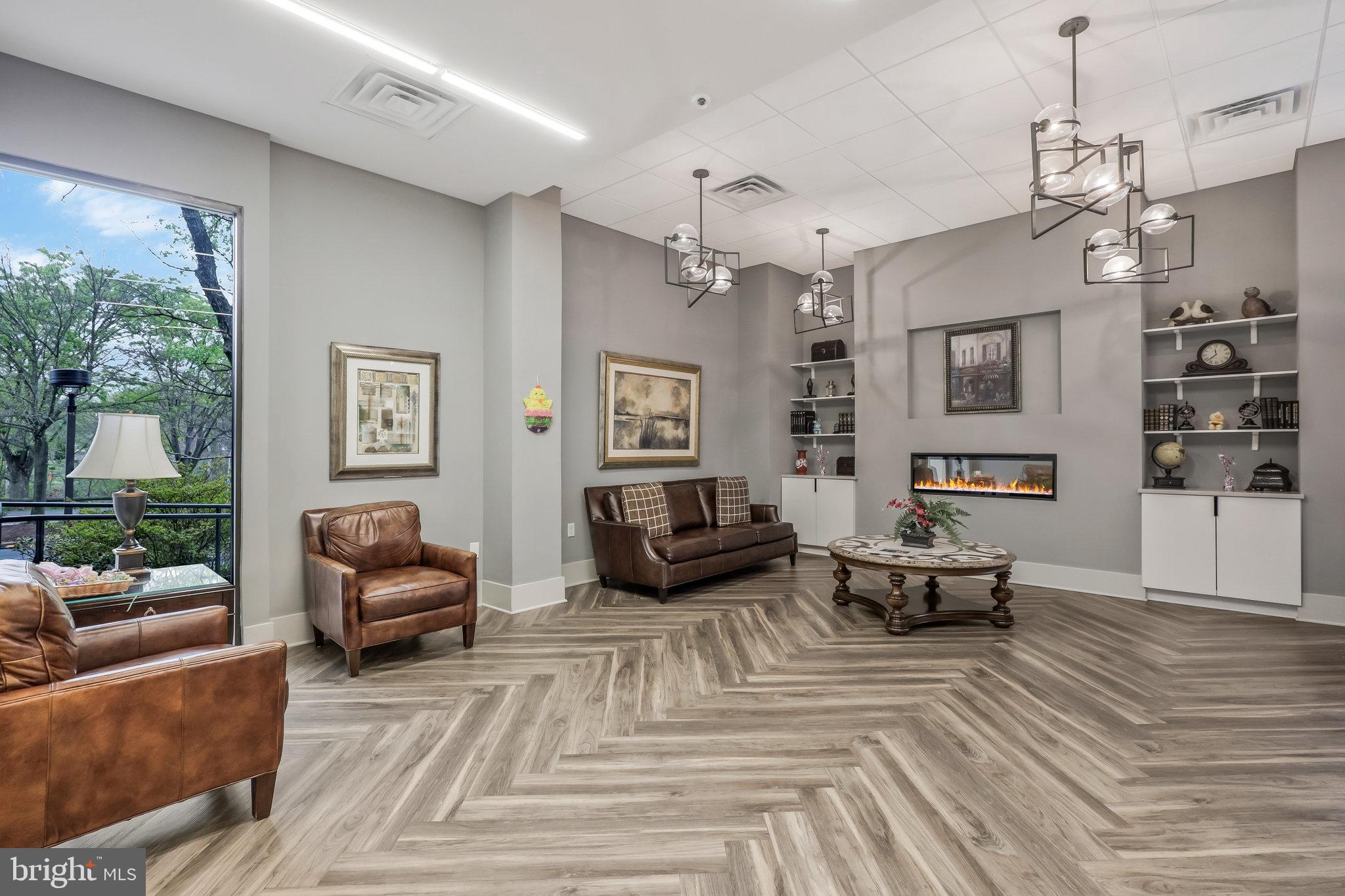 5300 HOLMES RUN PARKWAY 212