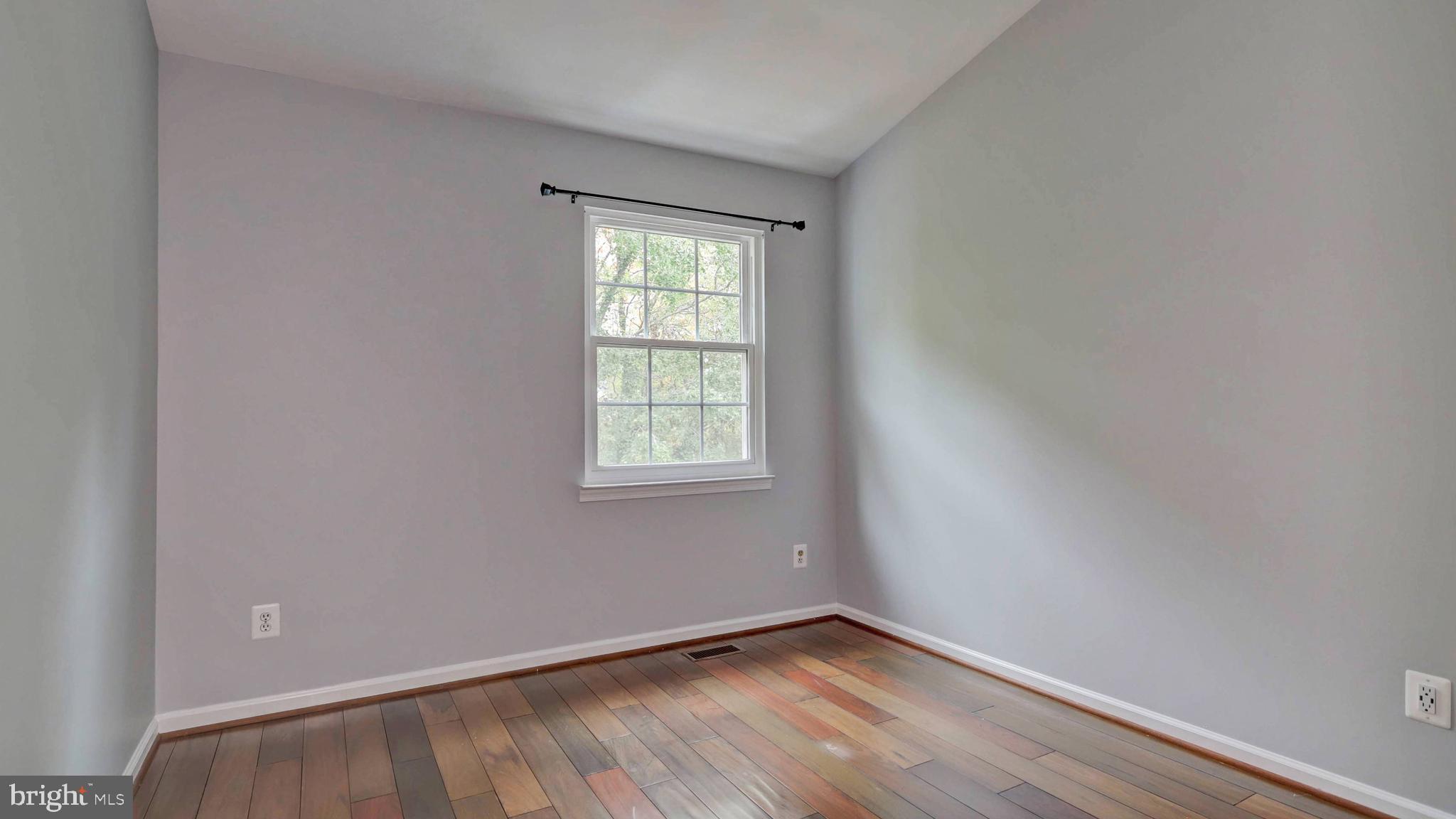 VILLAGE OF MOUNT AIR - Residential Lease