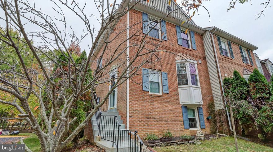 Brick front four bedroom end unit townhome just minutes from Kingstowne**Beautifully renovated kitchen with brand new stainless steel appliances**Gleaming hardwood floors throughout **Large deck and fenced in backyard**Large master bedroom with high ceiling and wall to wall closet**Jacuzzi bath in master bathroom**All bathrooms have been partially renovated**One bedroom and full bath on lower level**Conveniently located near I-95, Fort Belvoir, Wegmans and the many shops and restaurants at Hilltop Village Center!