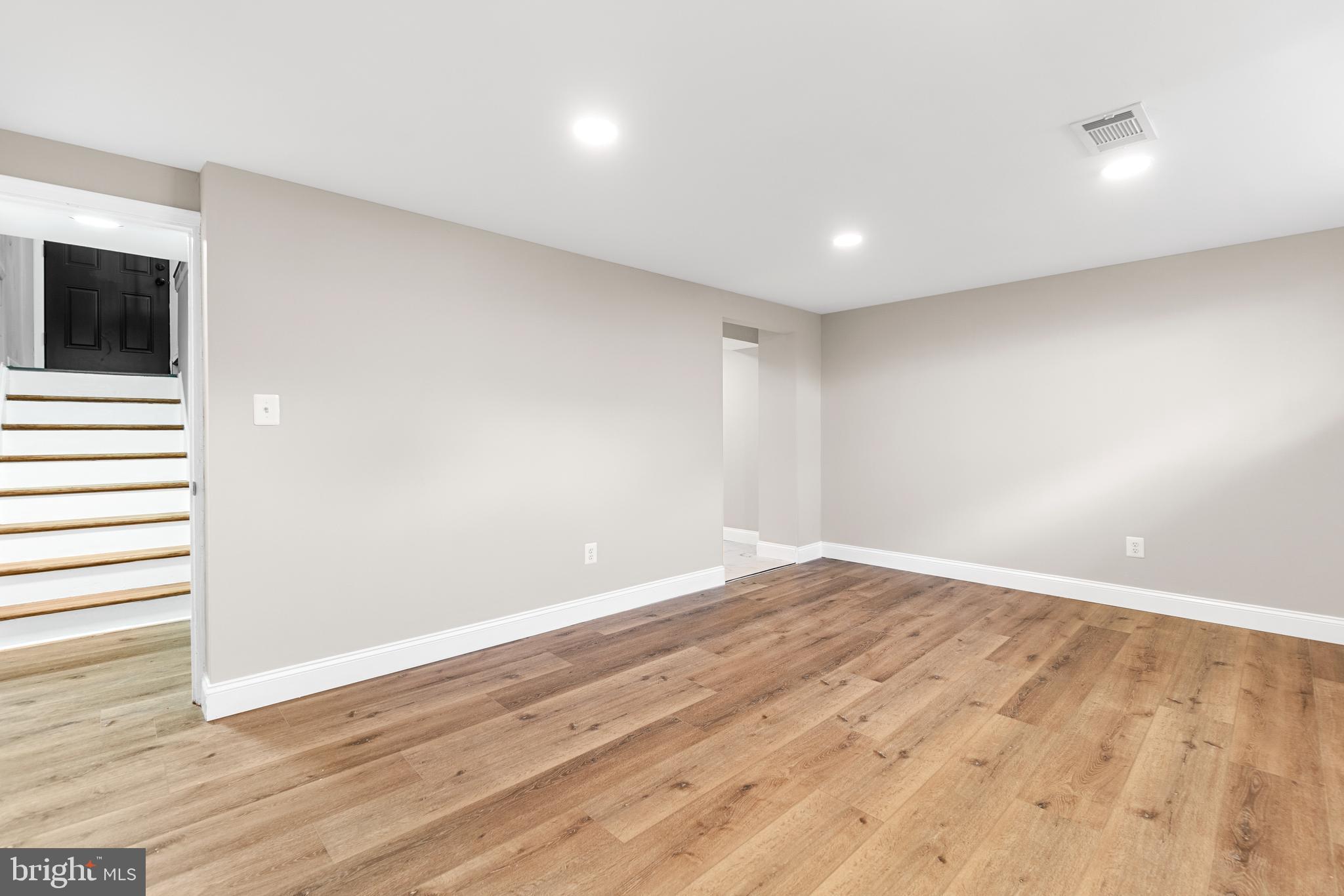RIVERWOOD PARK - Residential