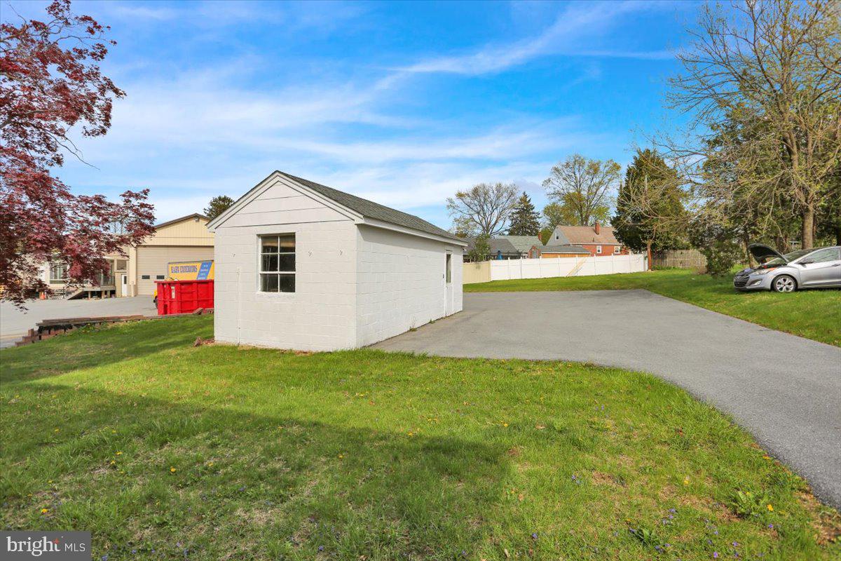 3611 KUTZTOWN ROAD
