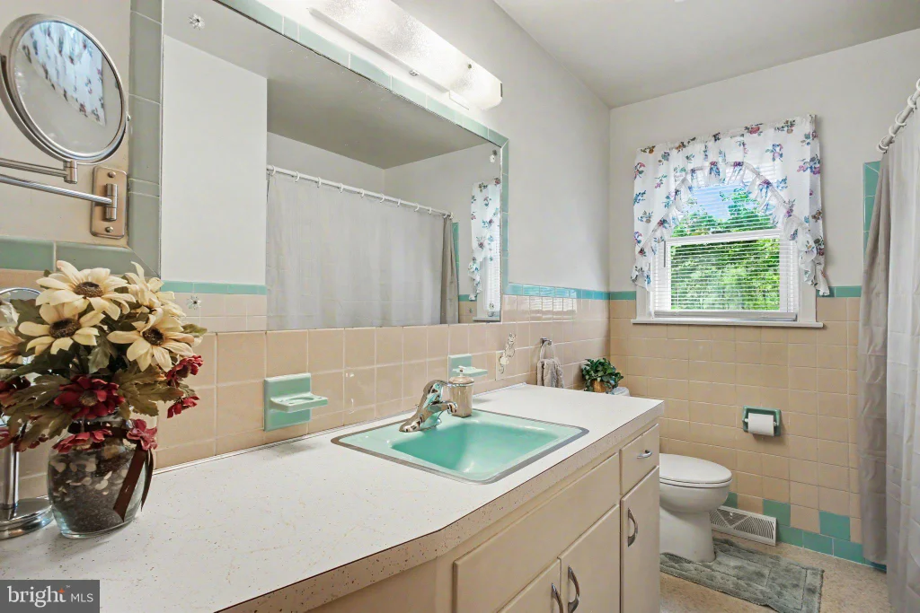 Additional image 15 of 422 Westview Drive, Akron, PA 17501