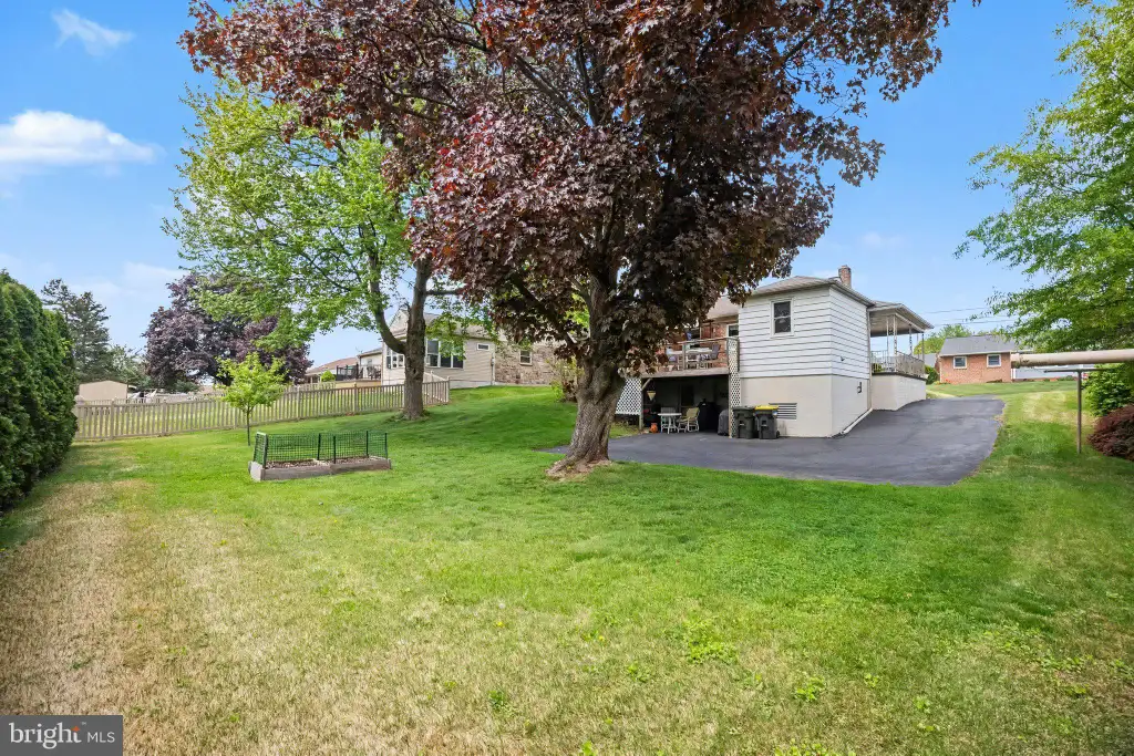 Additional image 22 of 422 Westview Drive, Akron, PA 17501