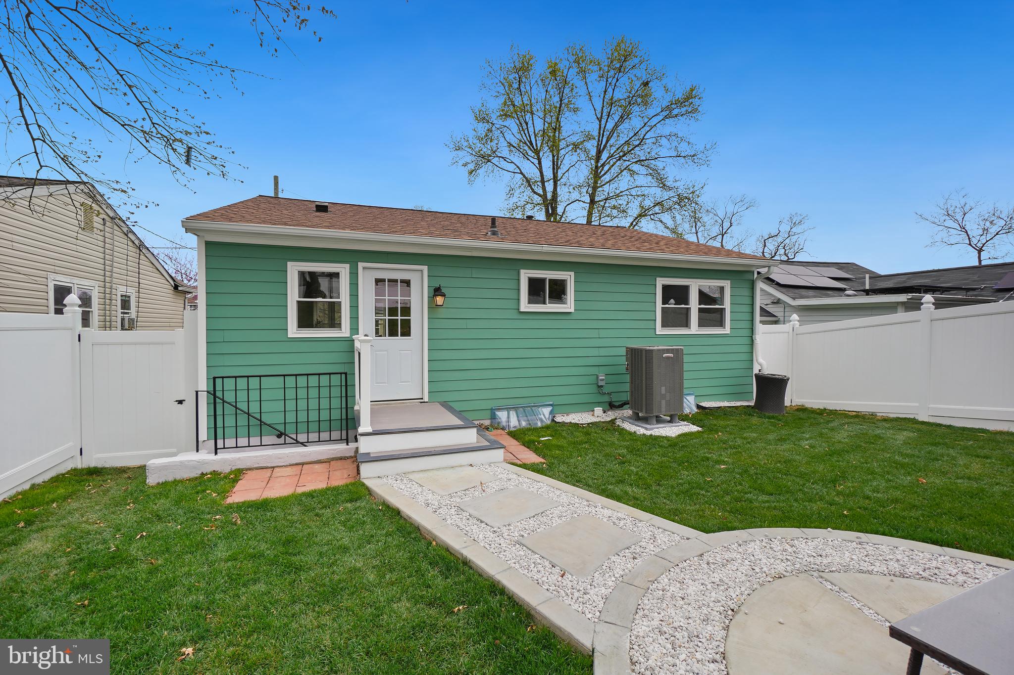 TAKOMA PARK - Residential