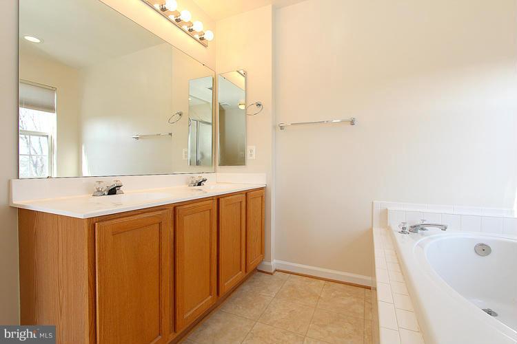 RIDGELEIGH - Residential