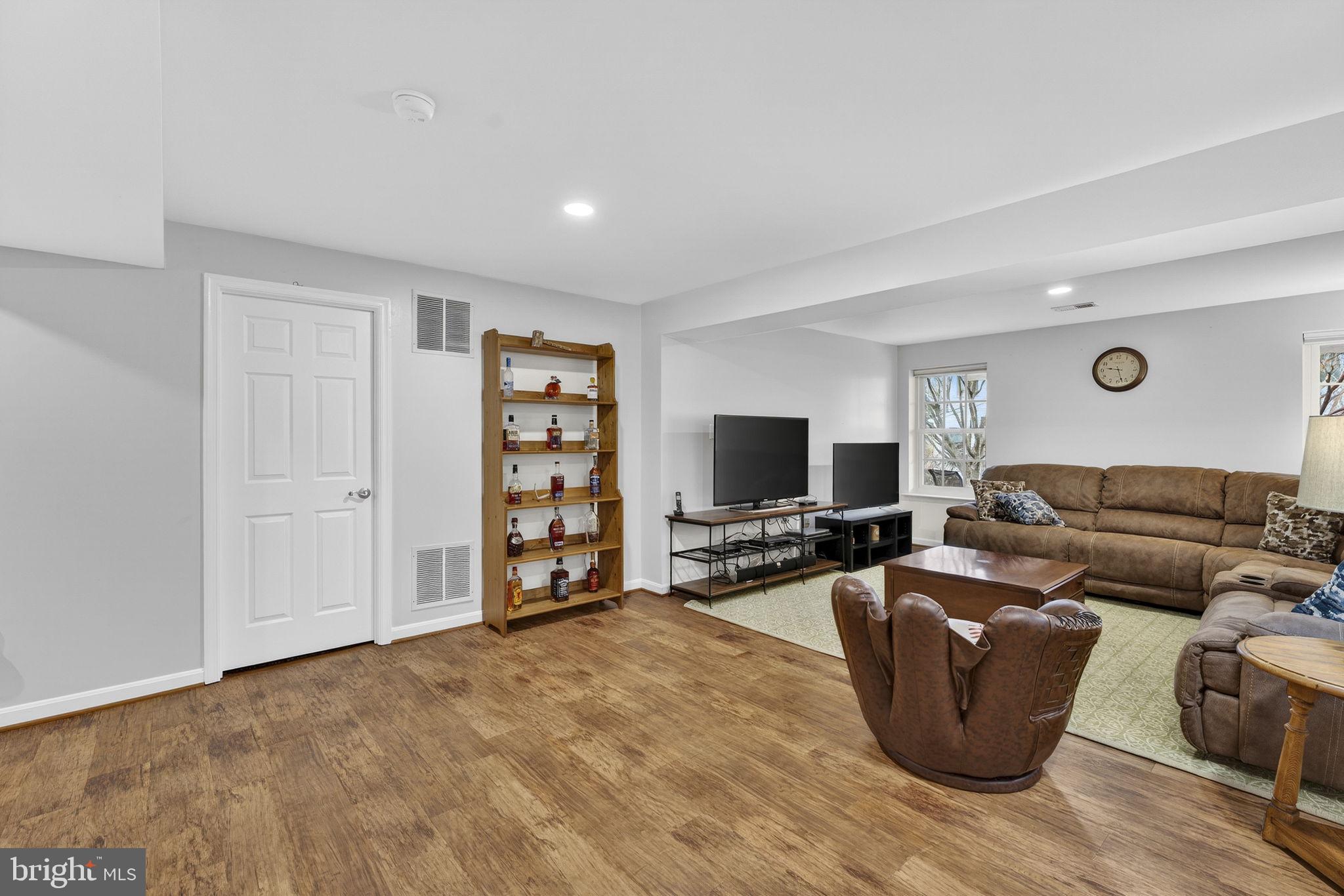 VILLAGES AT BRISTOL - Residential