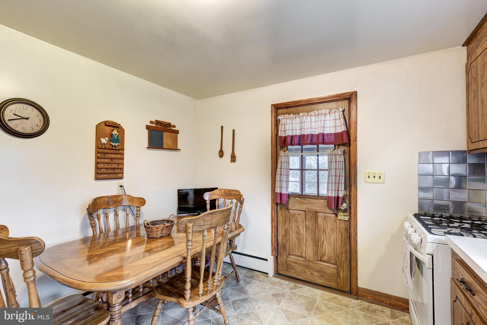 HAMPSTEAD - Residential