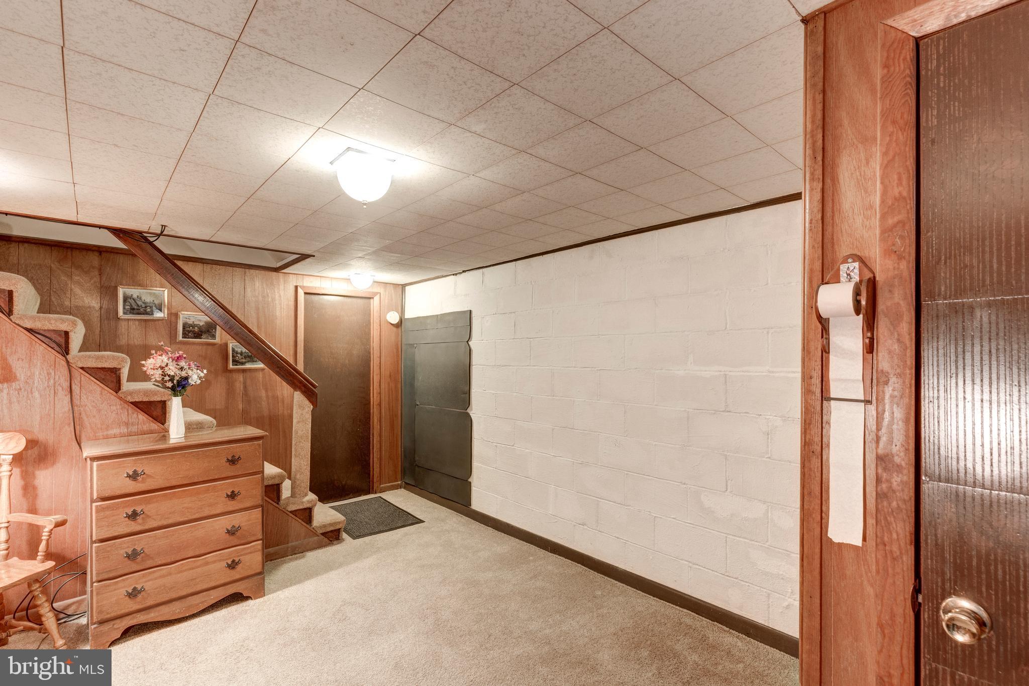 HAMPSTEAD - Residential