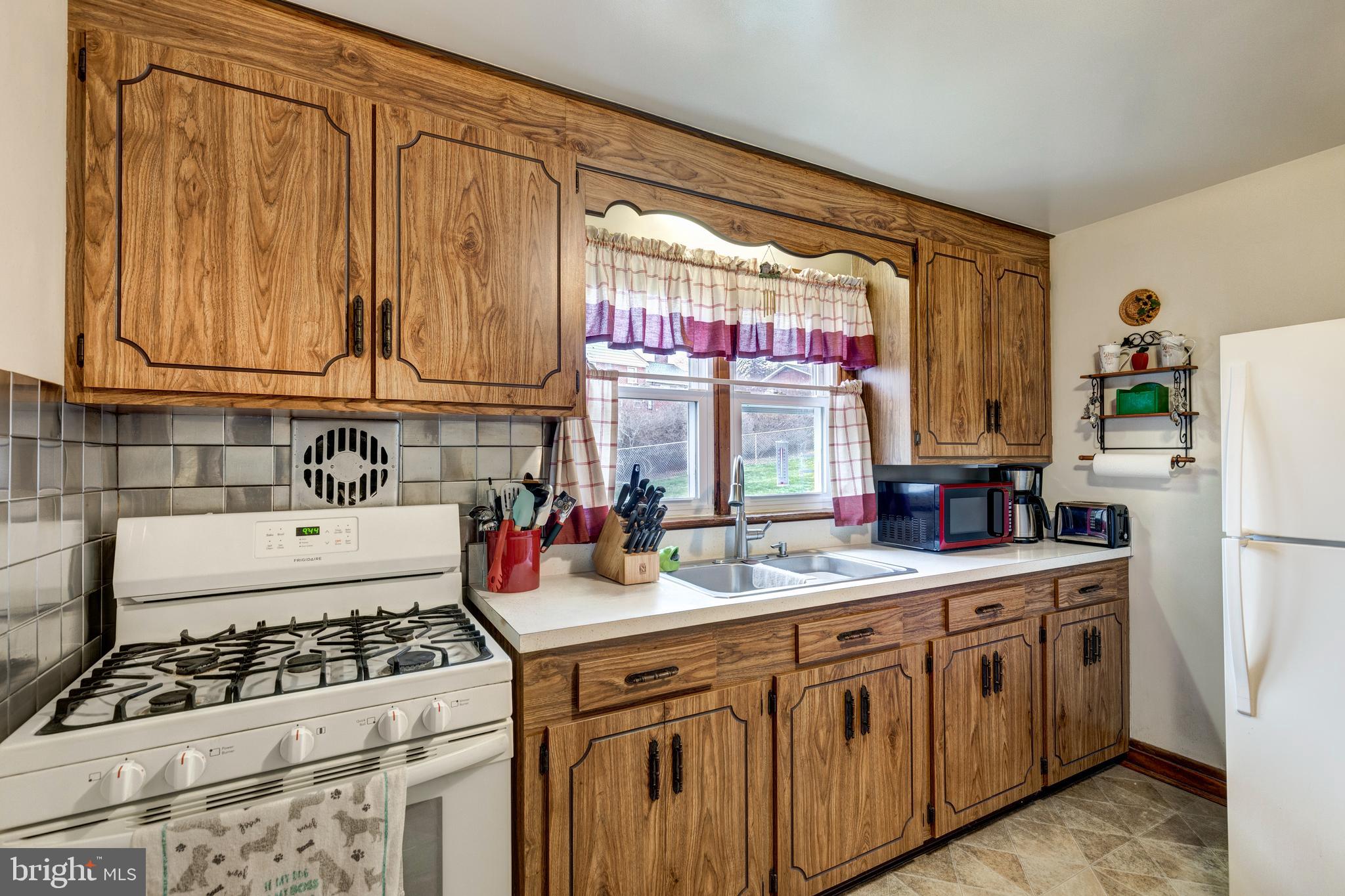 HAMPSTEAD - Residential