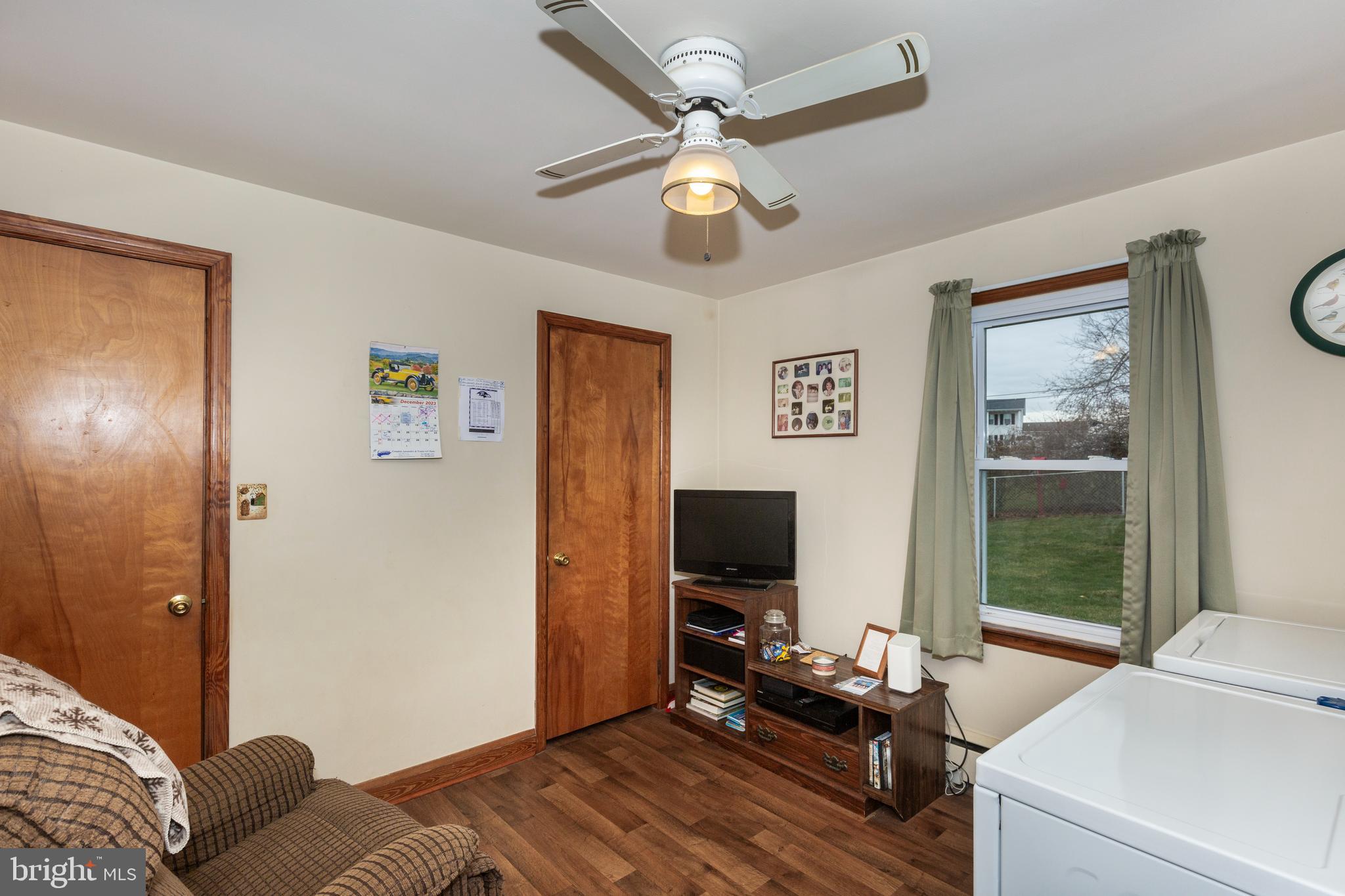 HAMPSTEAD - Residential