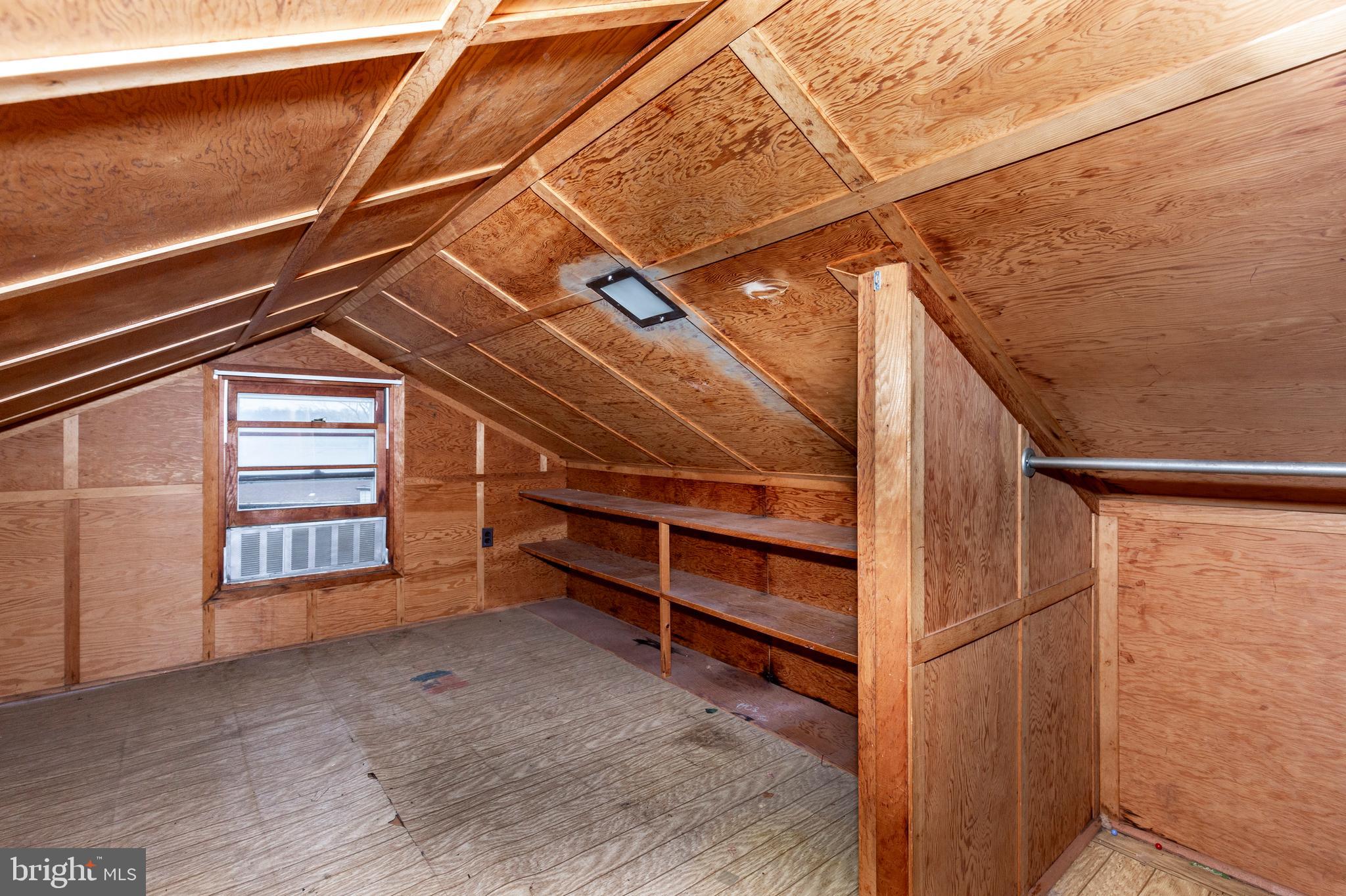 HAMPSTEAD - Residential