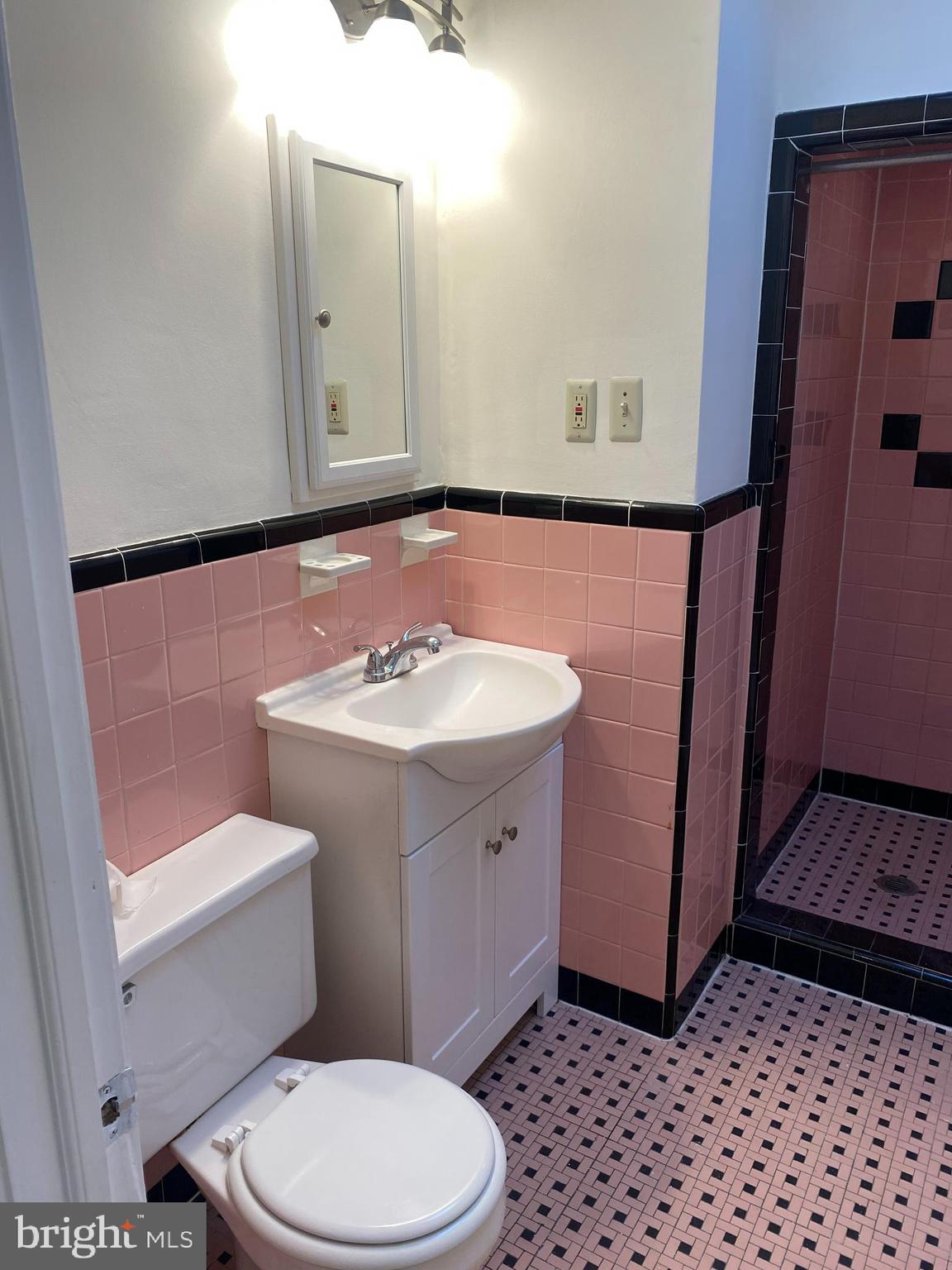 MAYFAIR (WEST) - Residential Lease