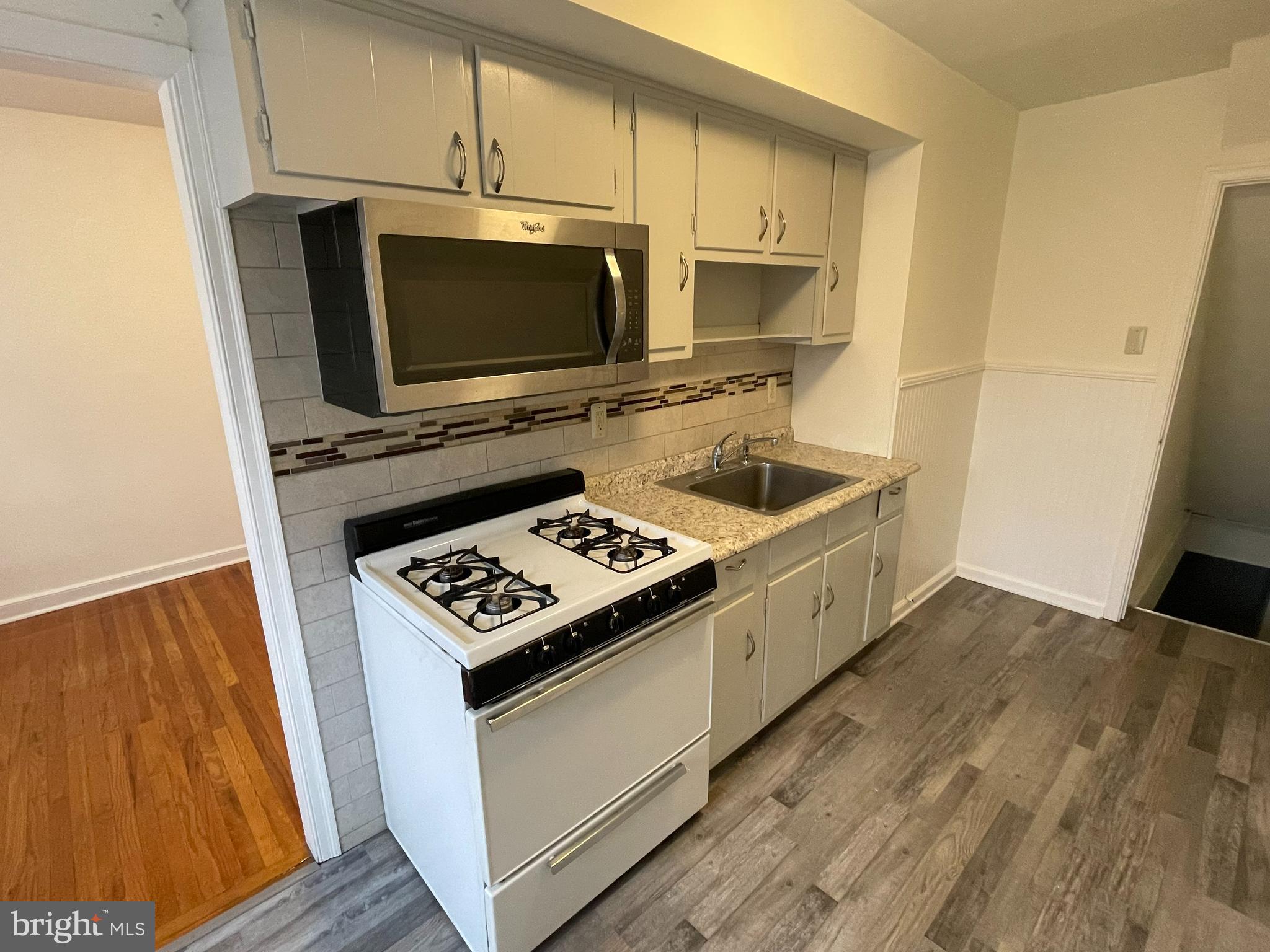 MAYFAIR (WEST) - Residential Lease